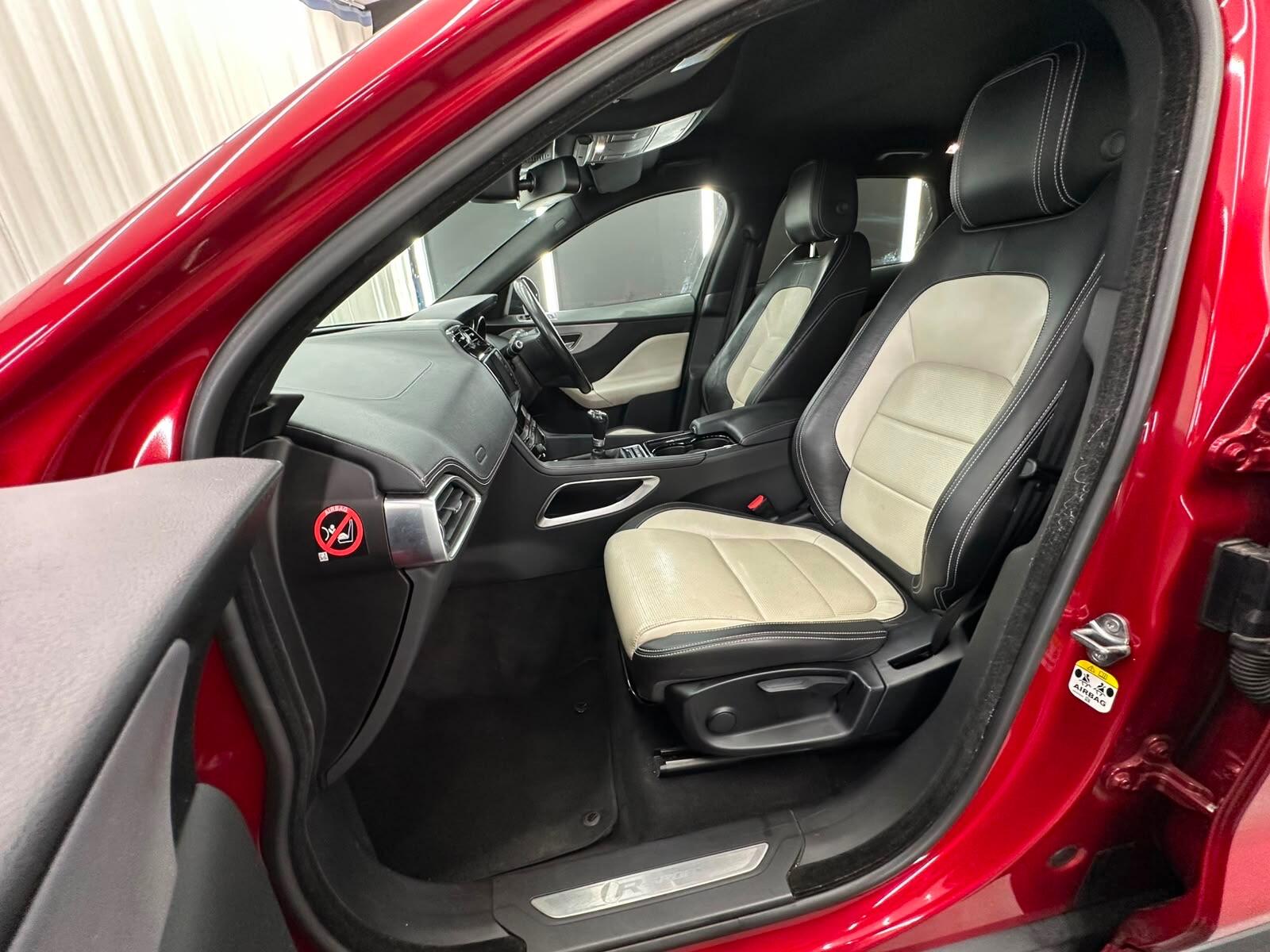 Jaguar F-Pace view 30