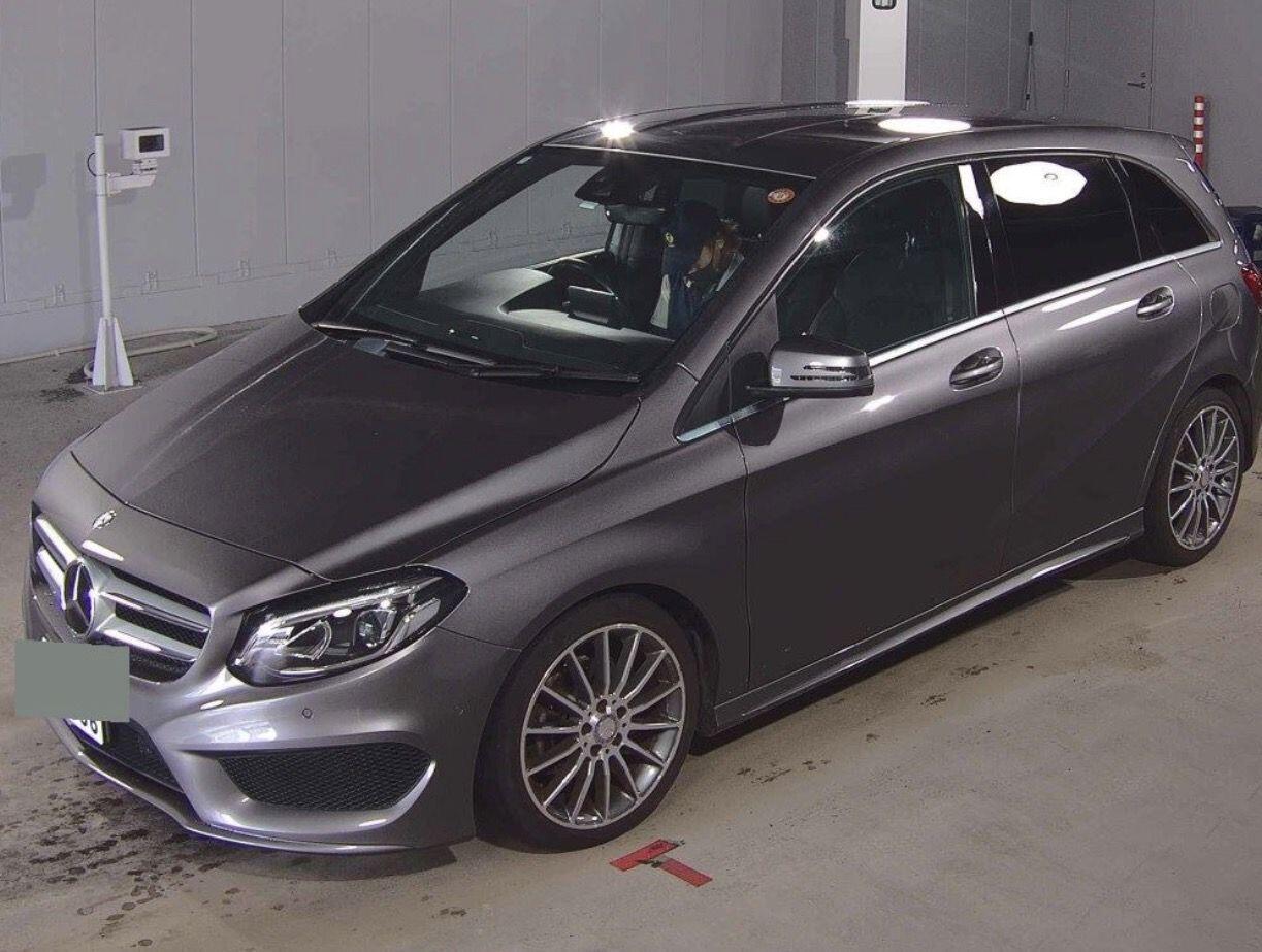 Mercedes-Benz B-Class view 2