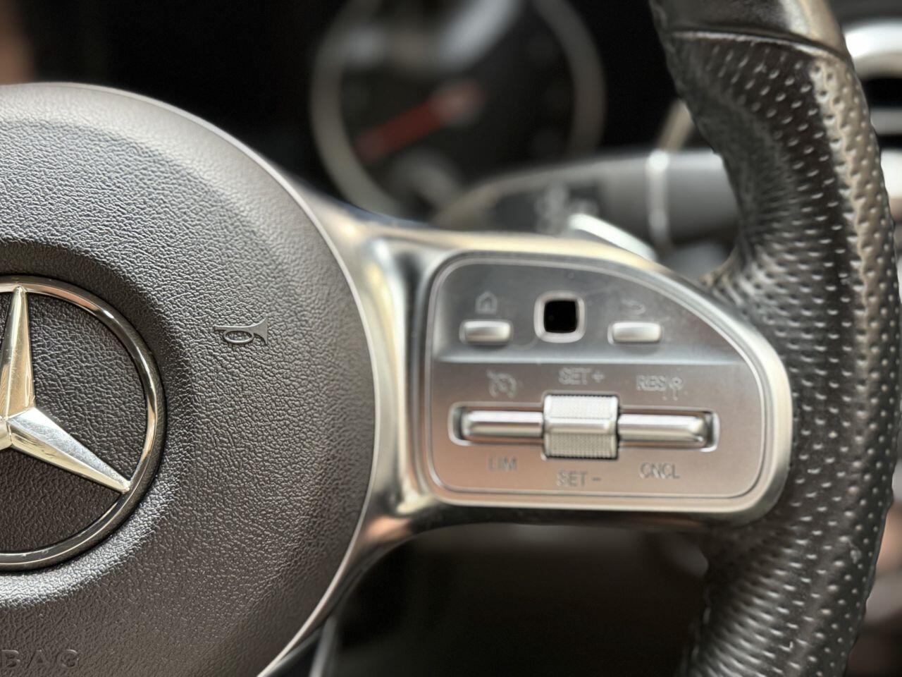 Mercedes-Benz GLC view 27