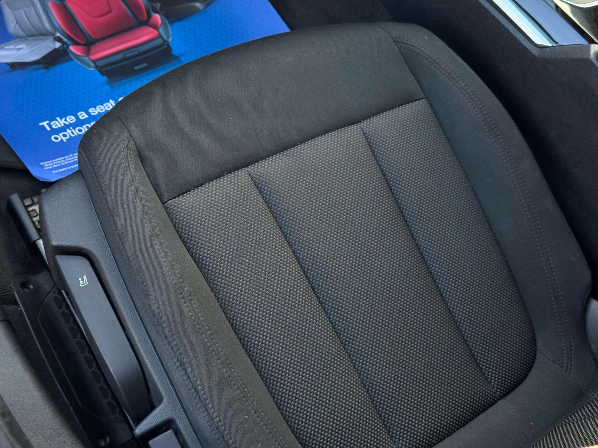 BMW 3 Series view 52