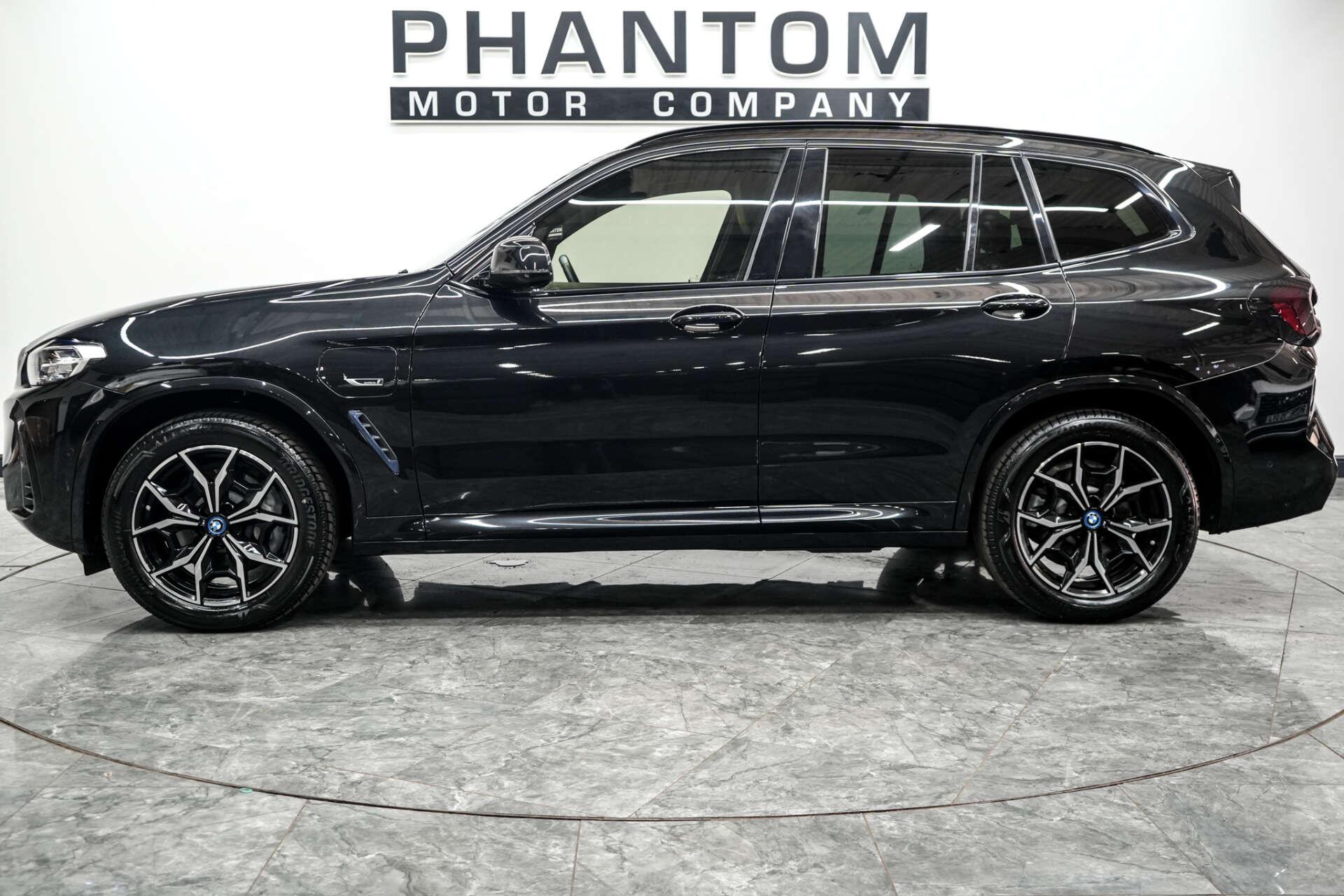 BMW X3 view 3