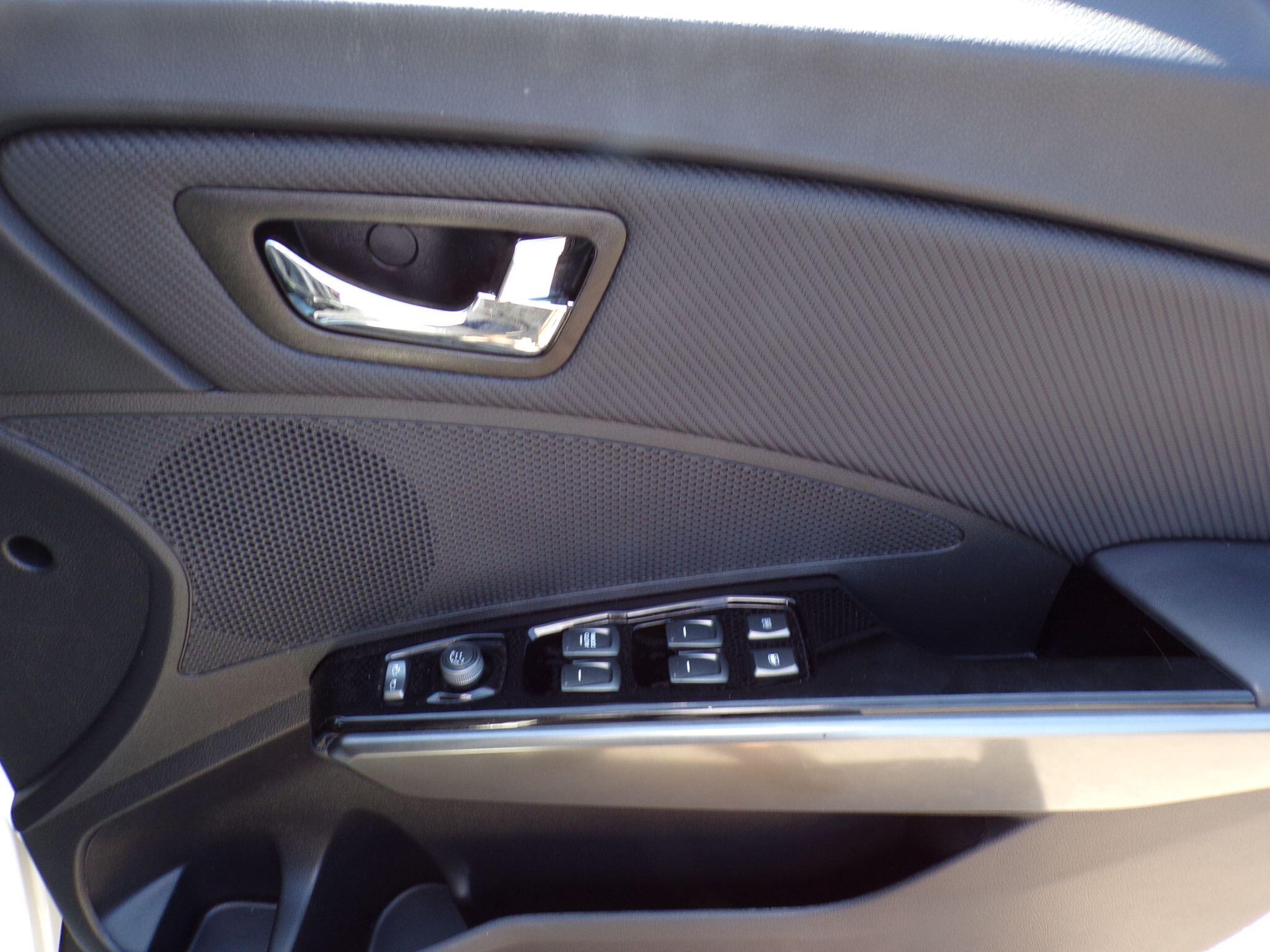 Ssangyong Tivoli view 14