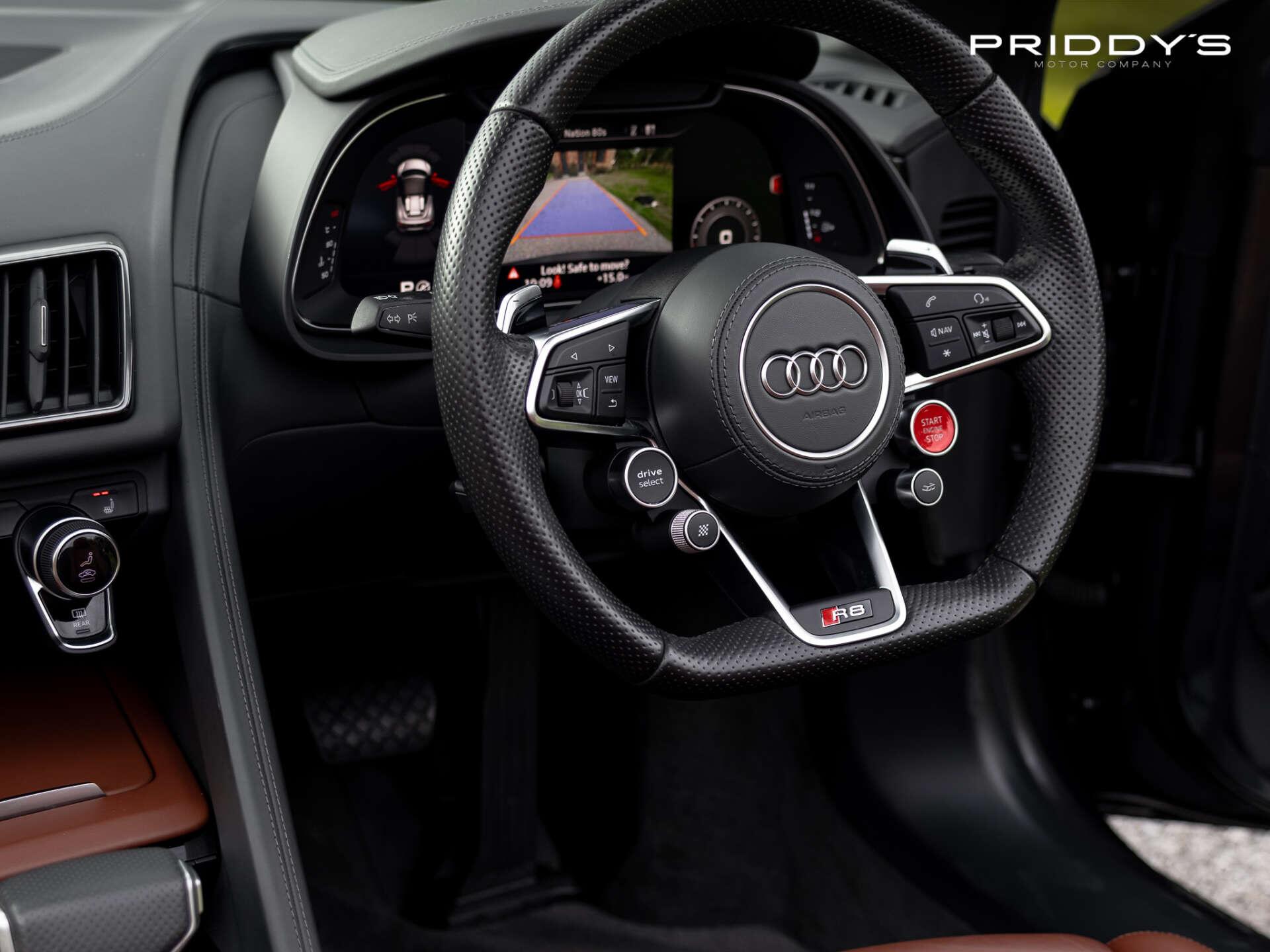 Audi R8 view 72