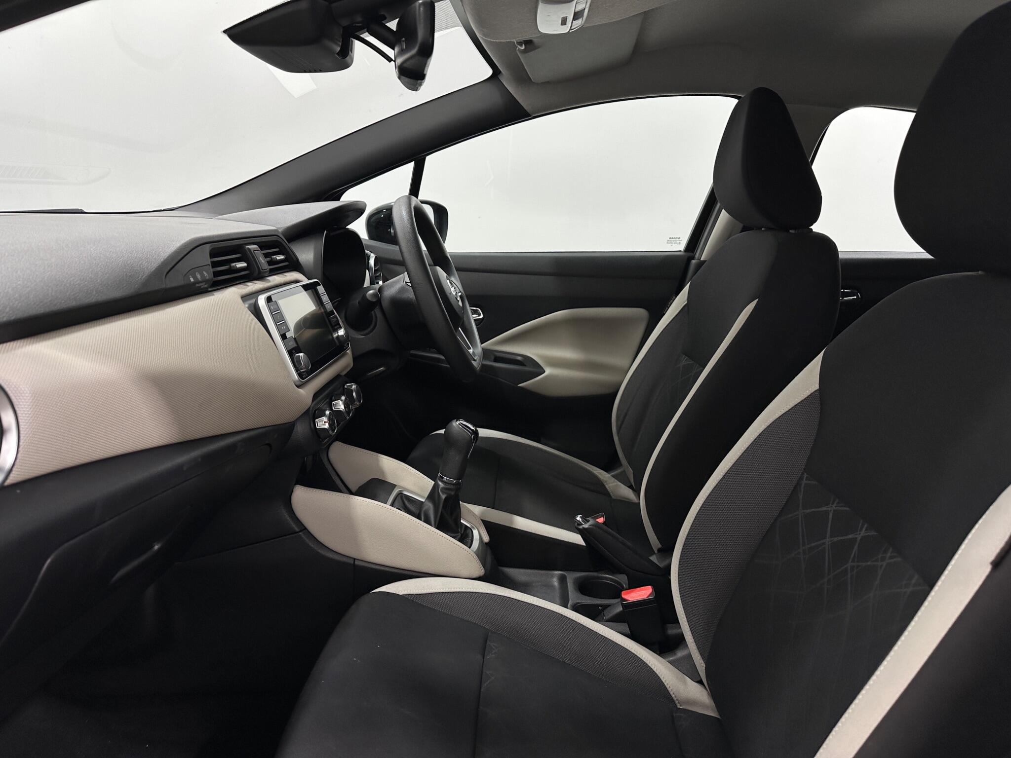 Nissan Micra view 32