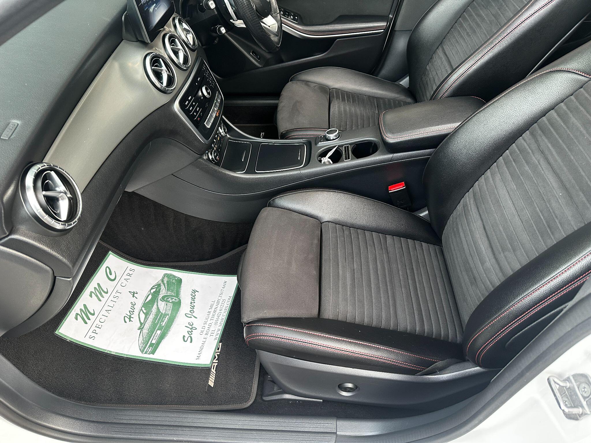 Mercedes-Benz Cla view 23