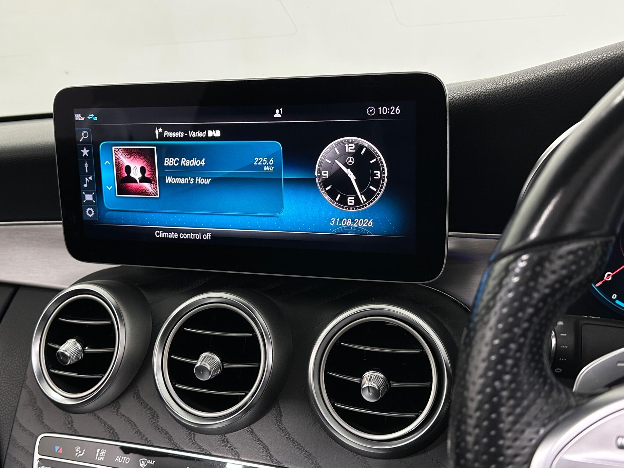 Mercedes-Benz C-Class view 28