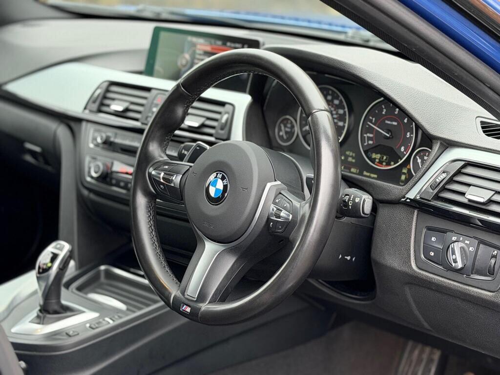 BMW 3 Series view 13