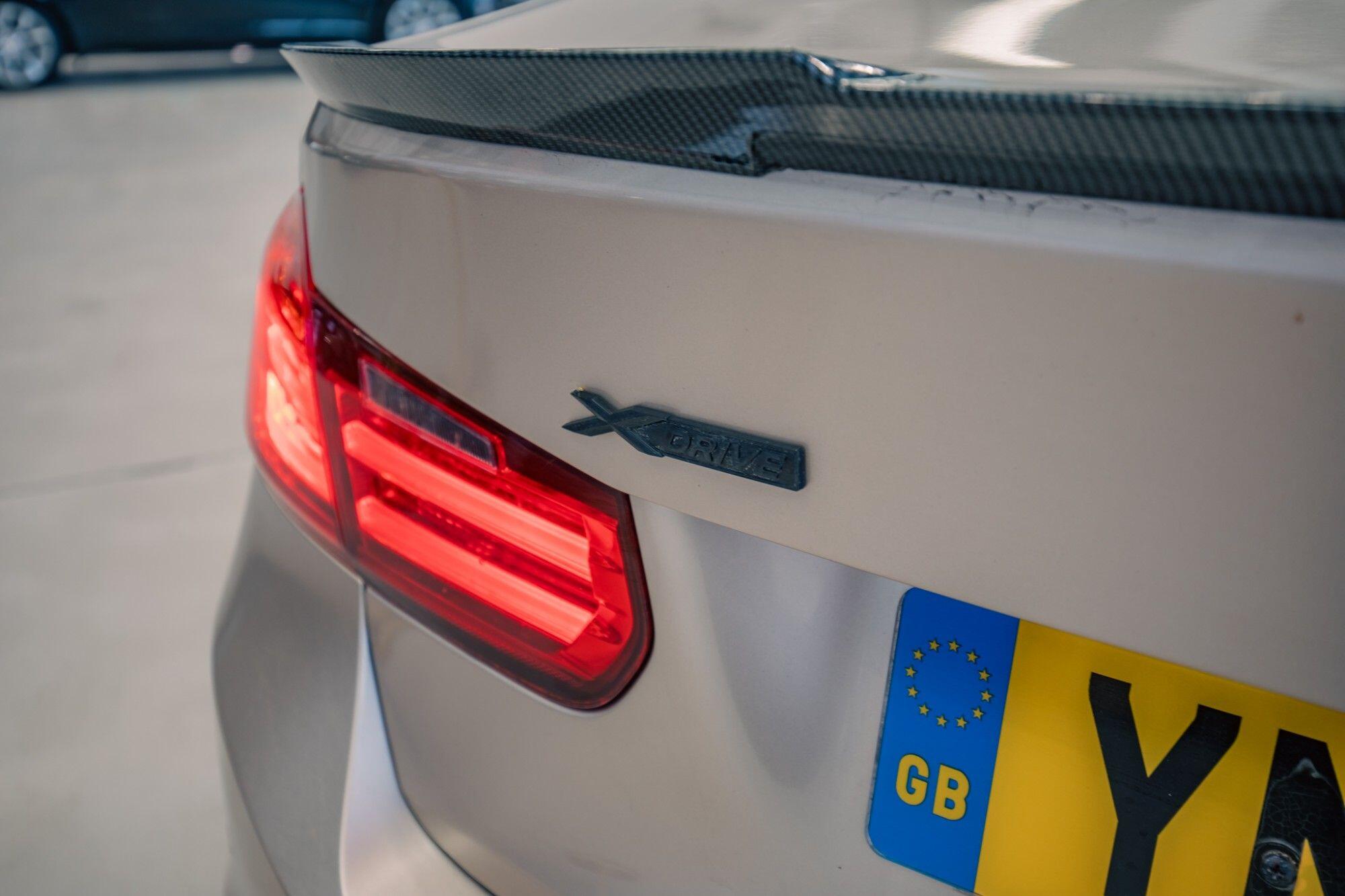 BMW 3 Series view 6