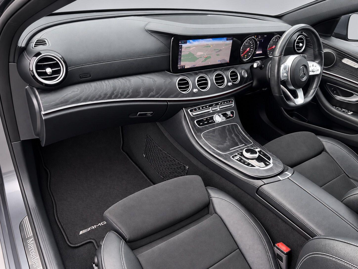 Mercedes-Benz E-Class view 35