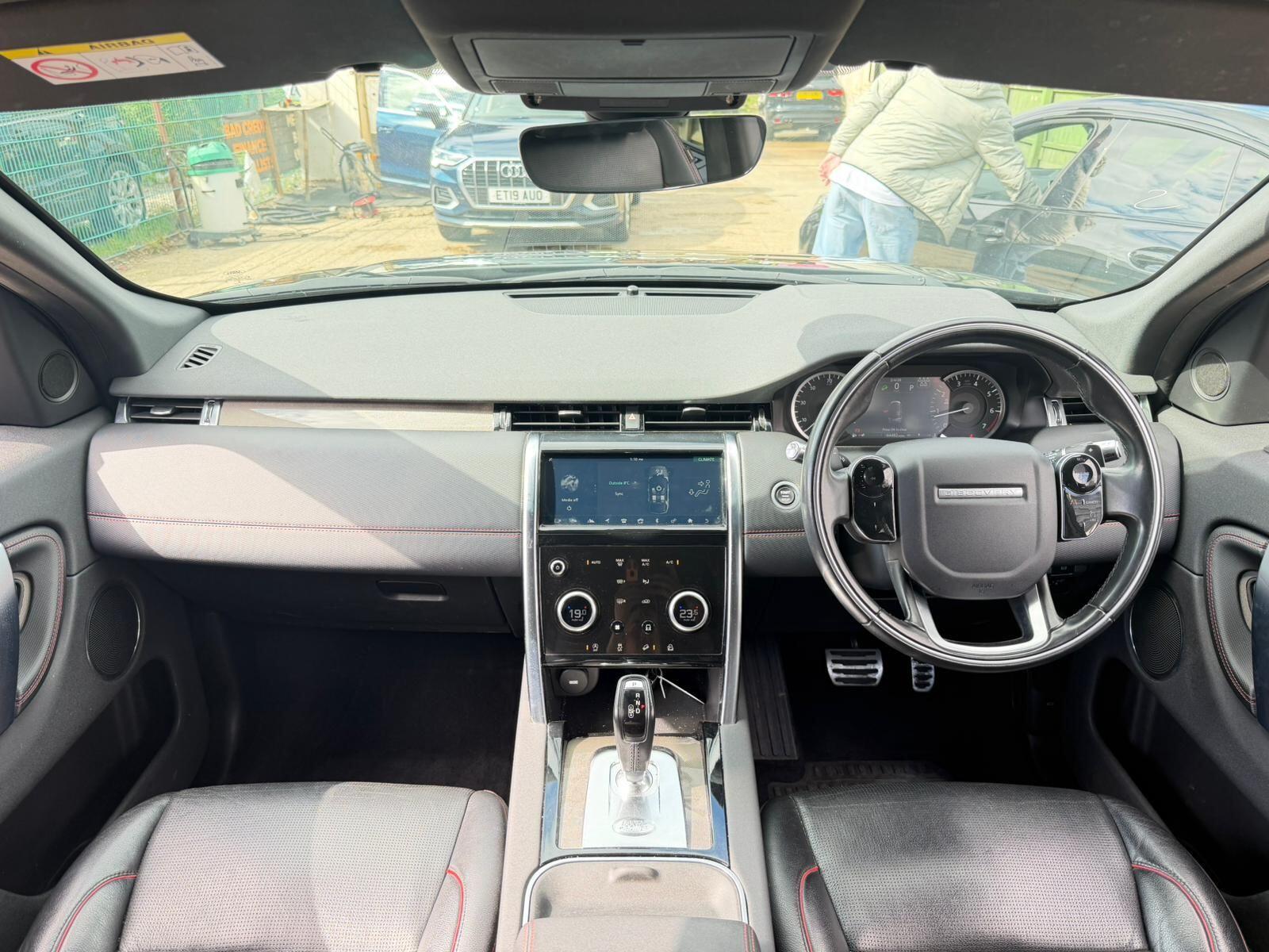 Land Rover Discovery Sport view 10