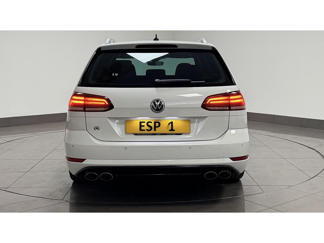 Volkswagen Golf view 6
