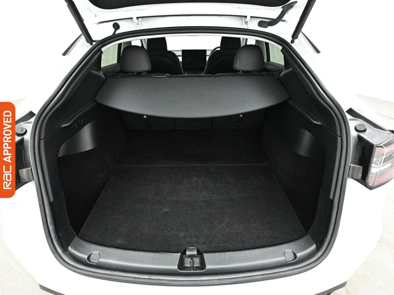 Tesla Model Y view 14