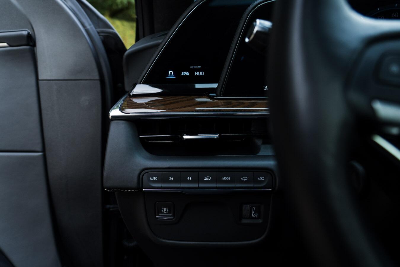 Cadillac Escalade view 51