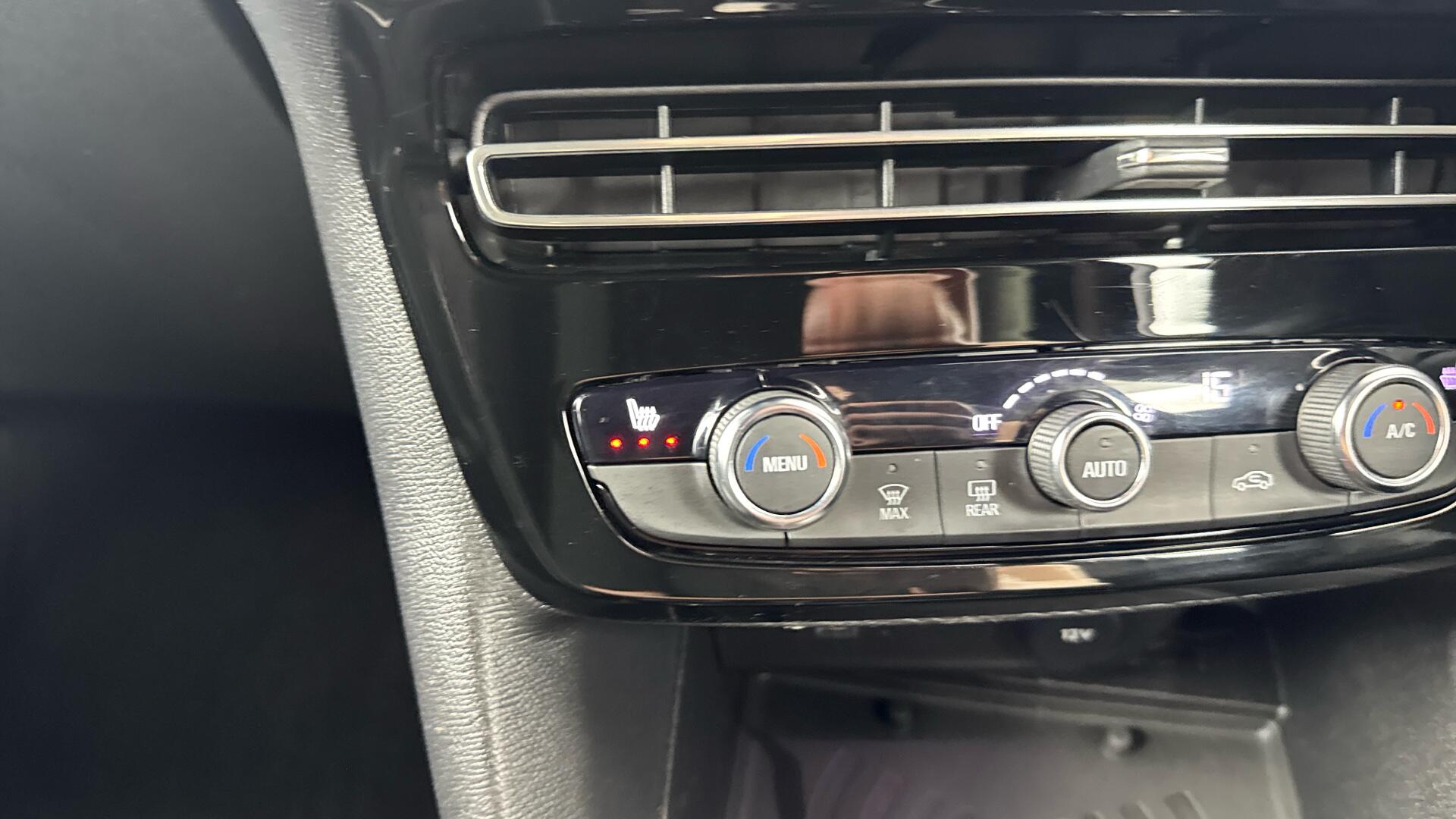 Vauxhall Mokka Electric view 37