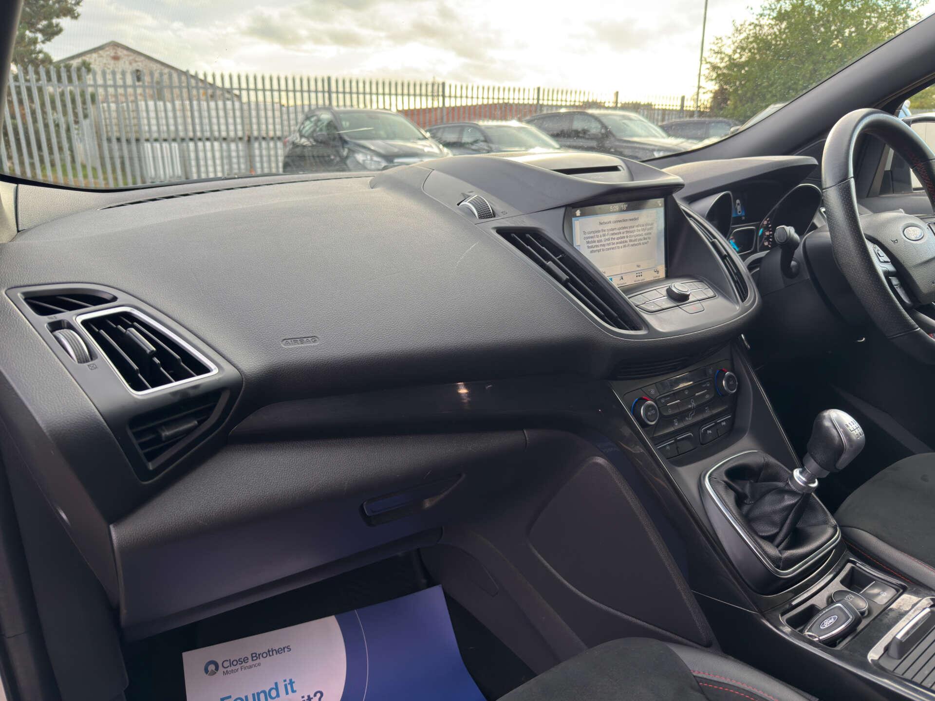 Ford Kuga view 41