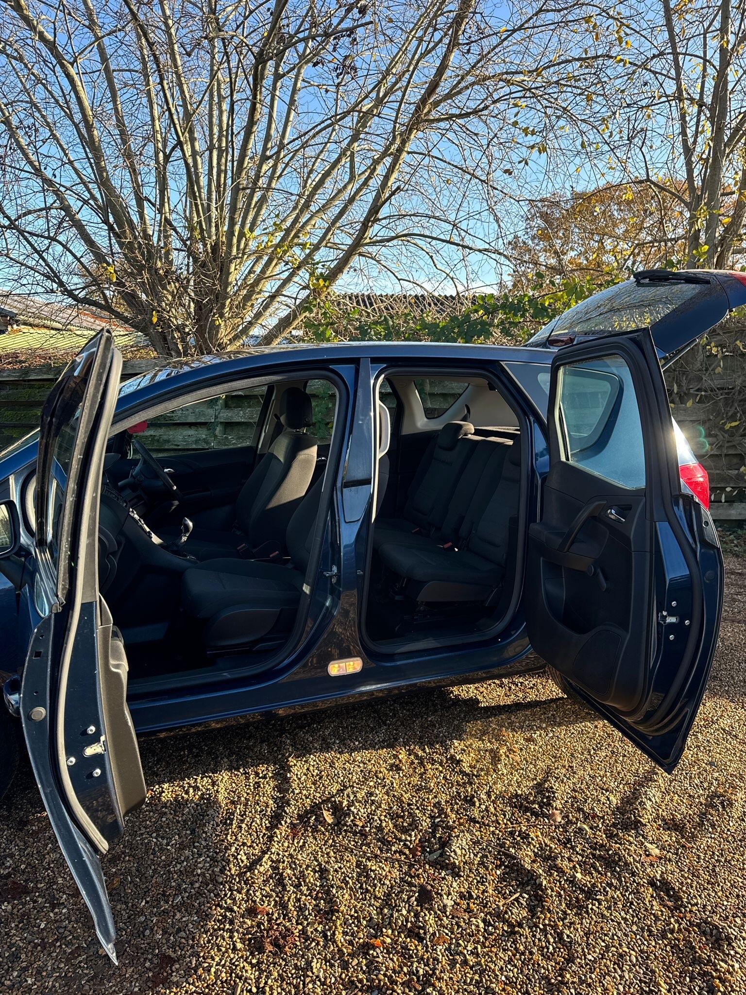 2011 Vauxhall Meriva 1.4T 16V Exclusiv Euro 5 5dr • 70,000 miles image 8