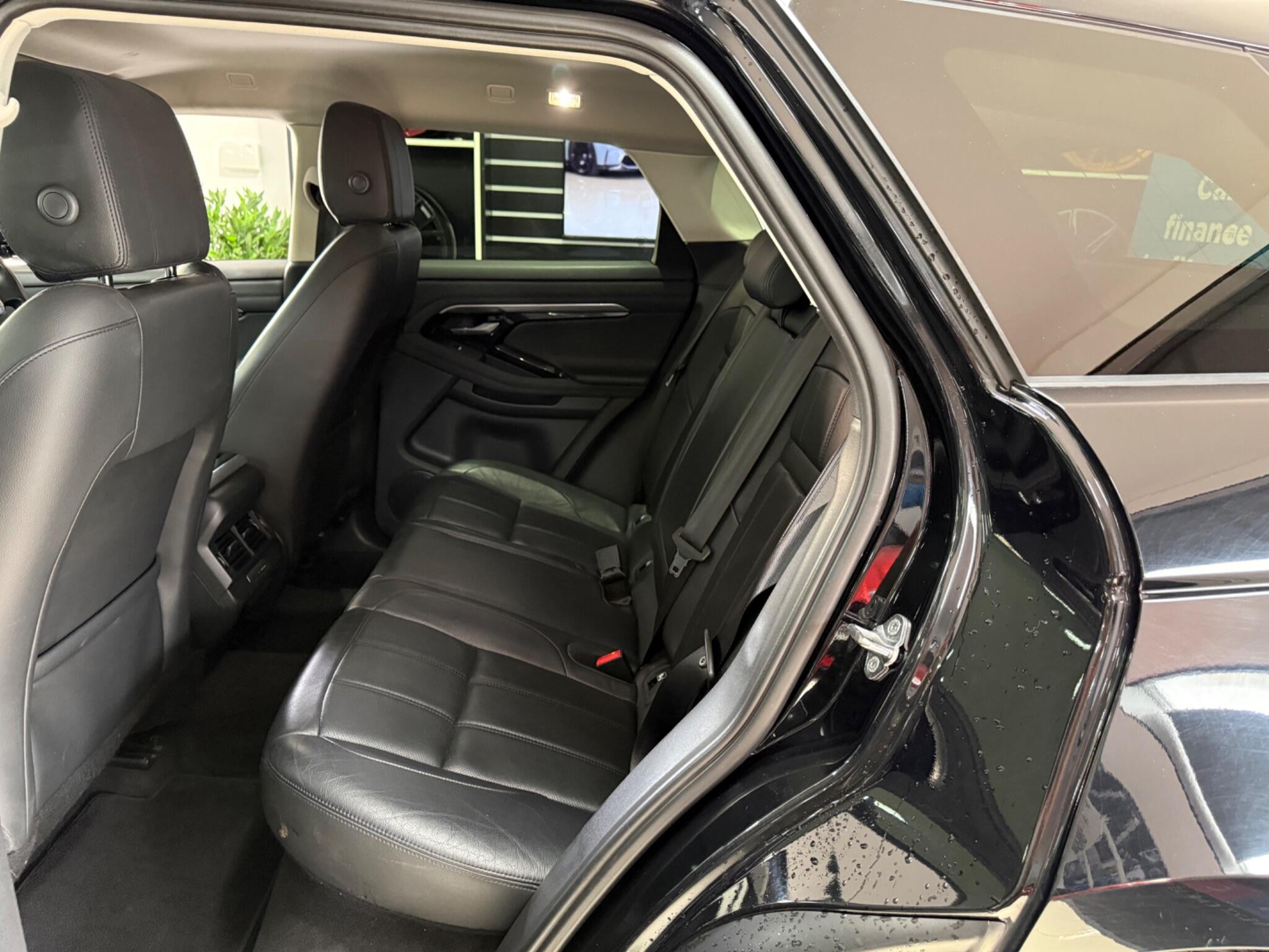 Land Rover Range Rover Evoque view 28