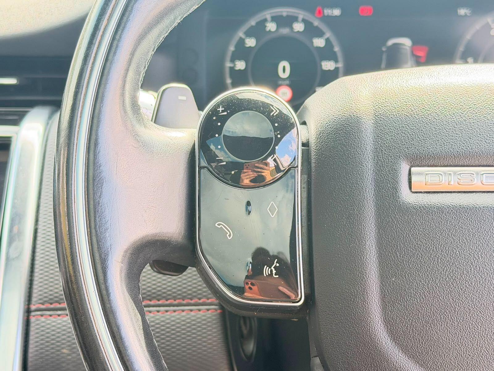 Land Rover Discovery Sport view 11