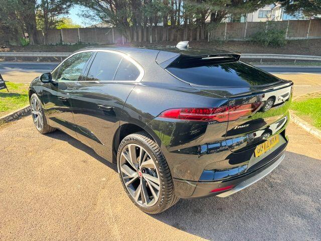Jaguar I-Pace view 16