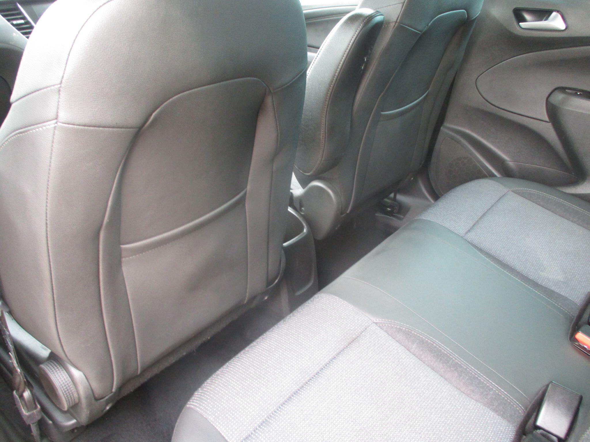 Vauxhall Crossland view 29