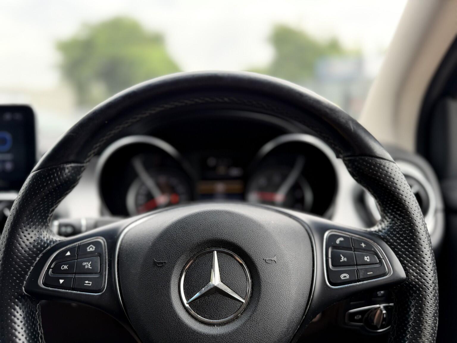 Mercedes-Benz X-Class view 18