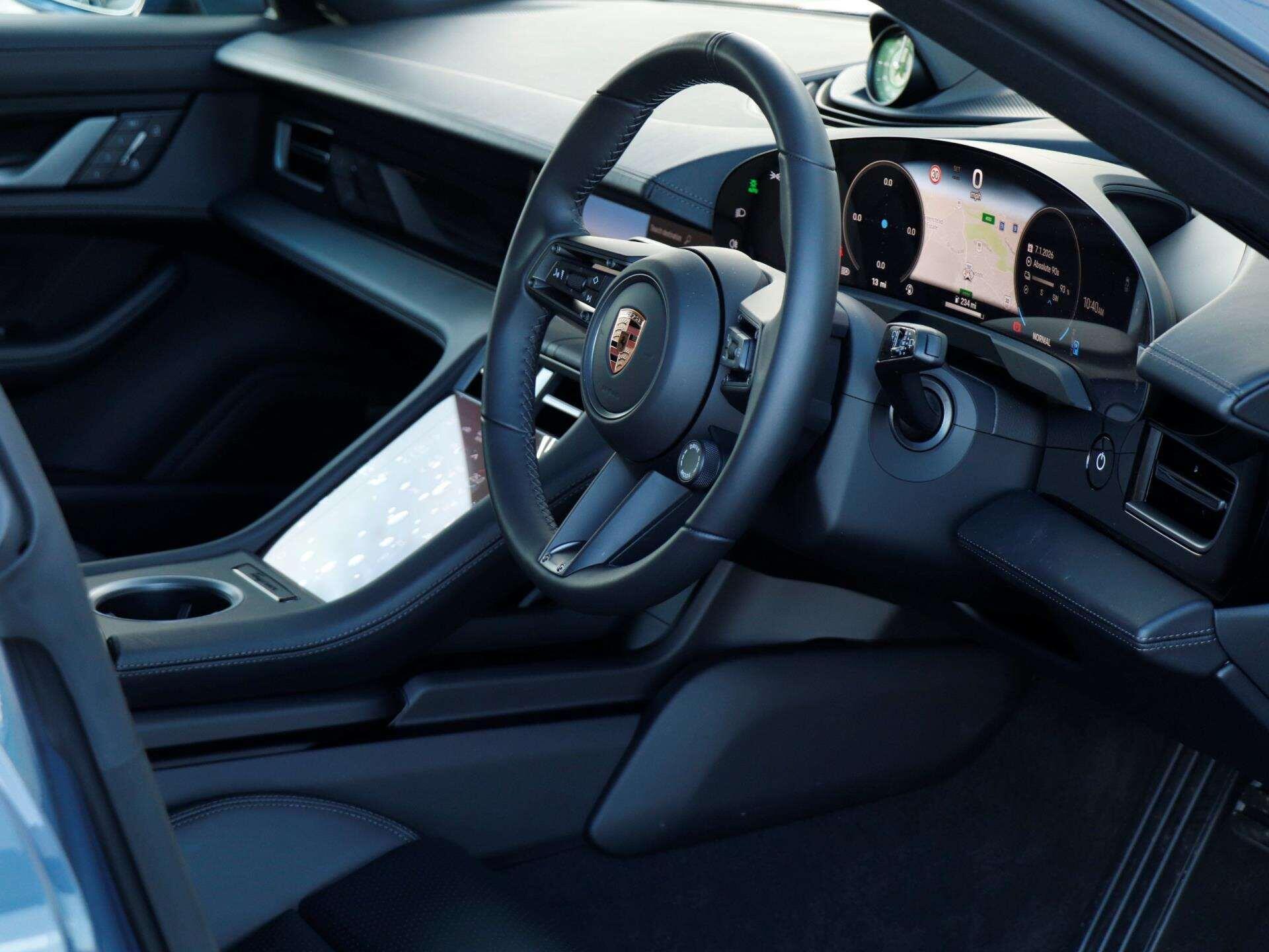Porsche Taycan view 11