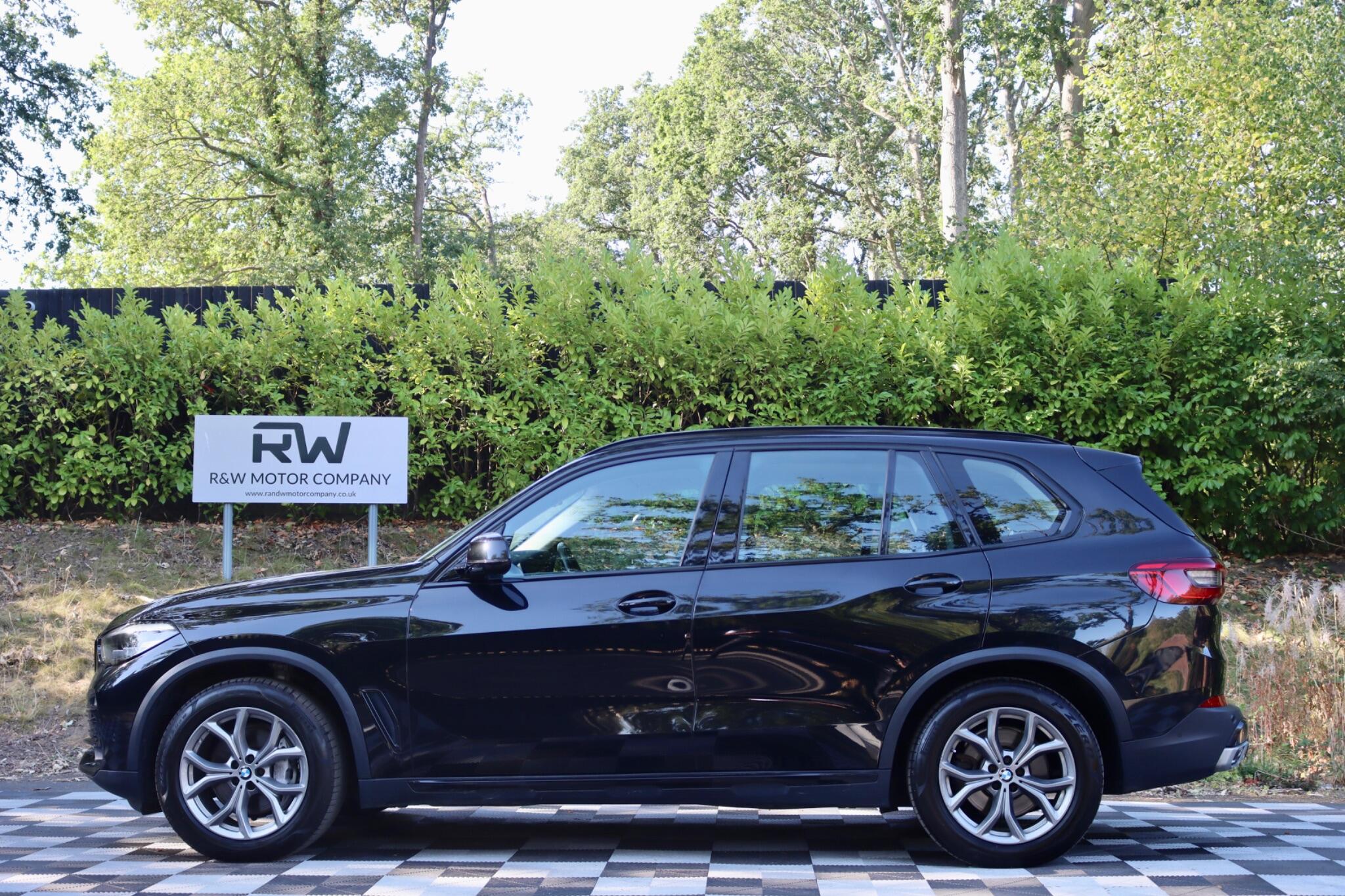 BMW X5 view 19
