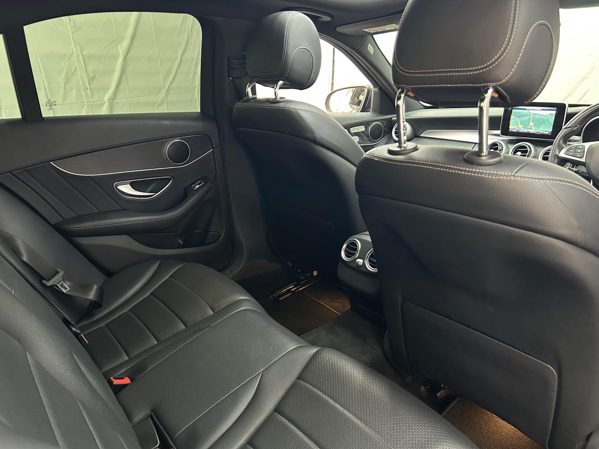Mercedes-Benz C Class view 23