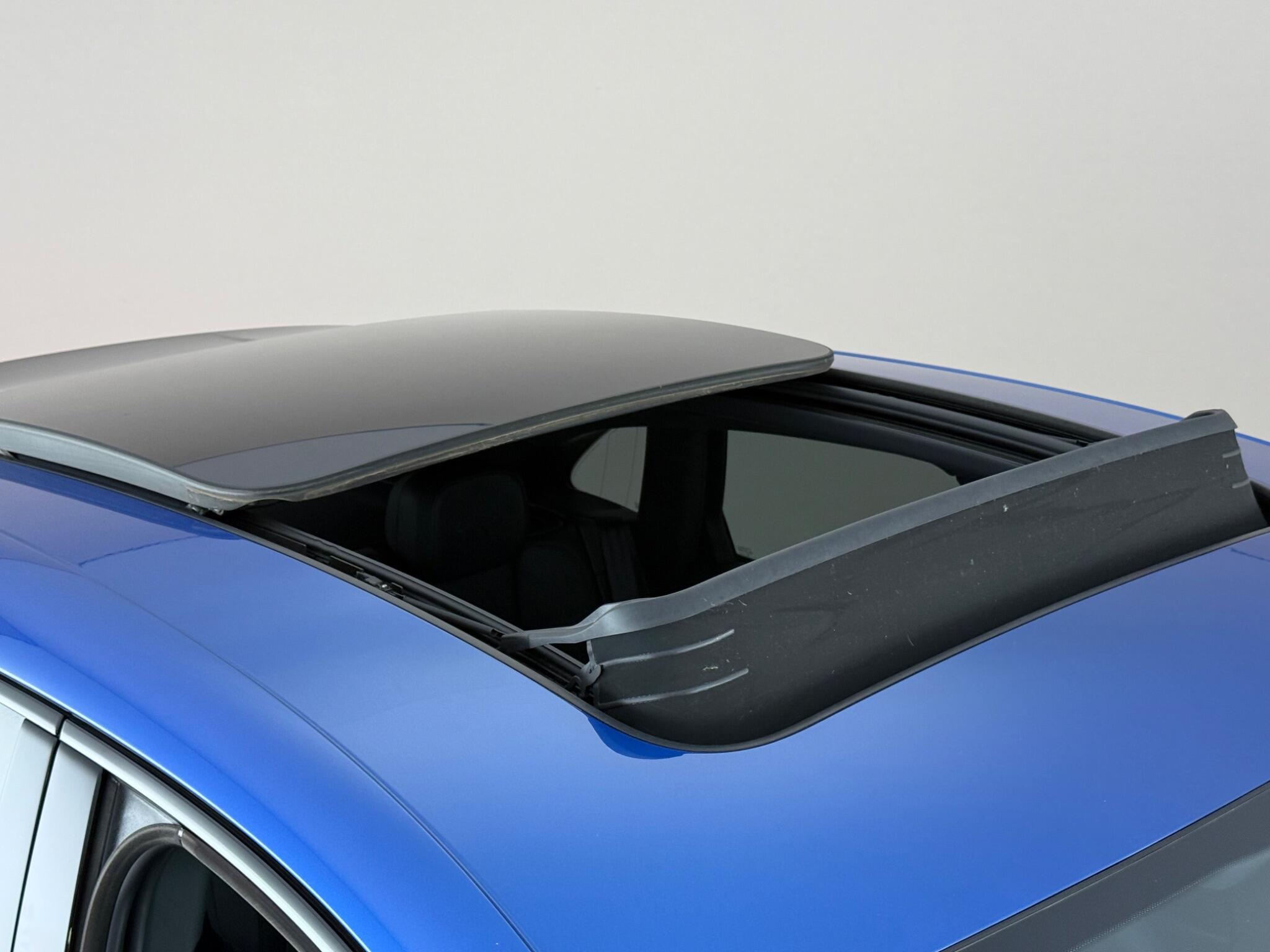 Porsche Macan view 20