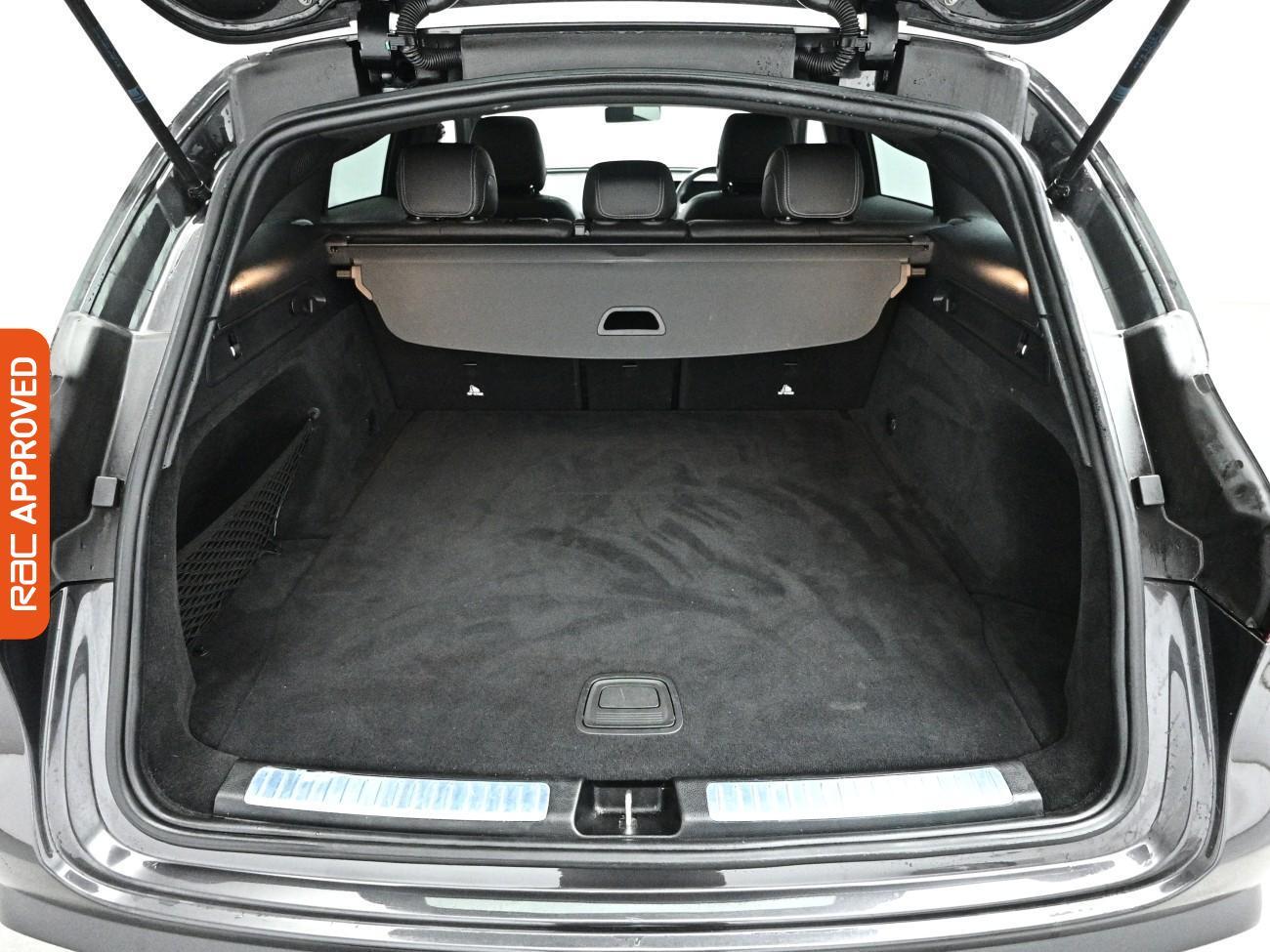 Mercedes-Benz Eqc view 29