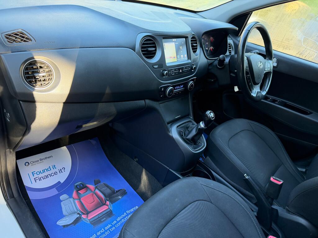 Hyundai I10 view 3