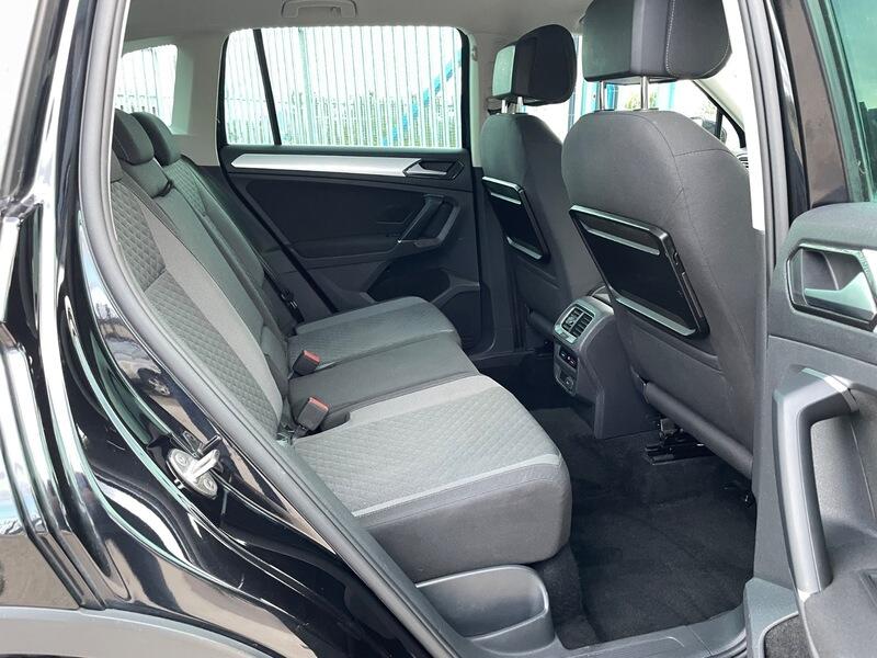 2016 Volkswagen Tiguan image 14