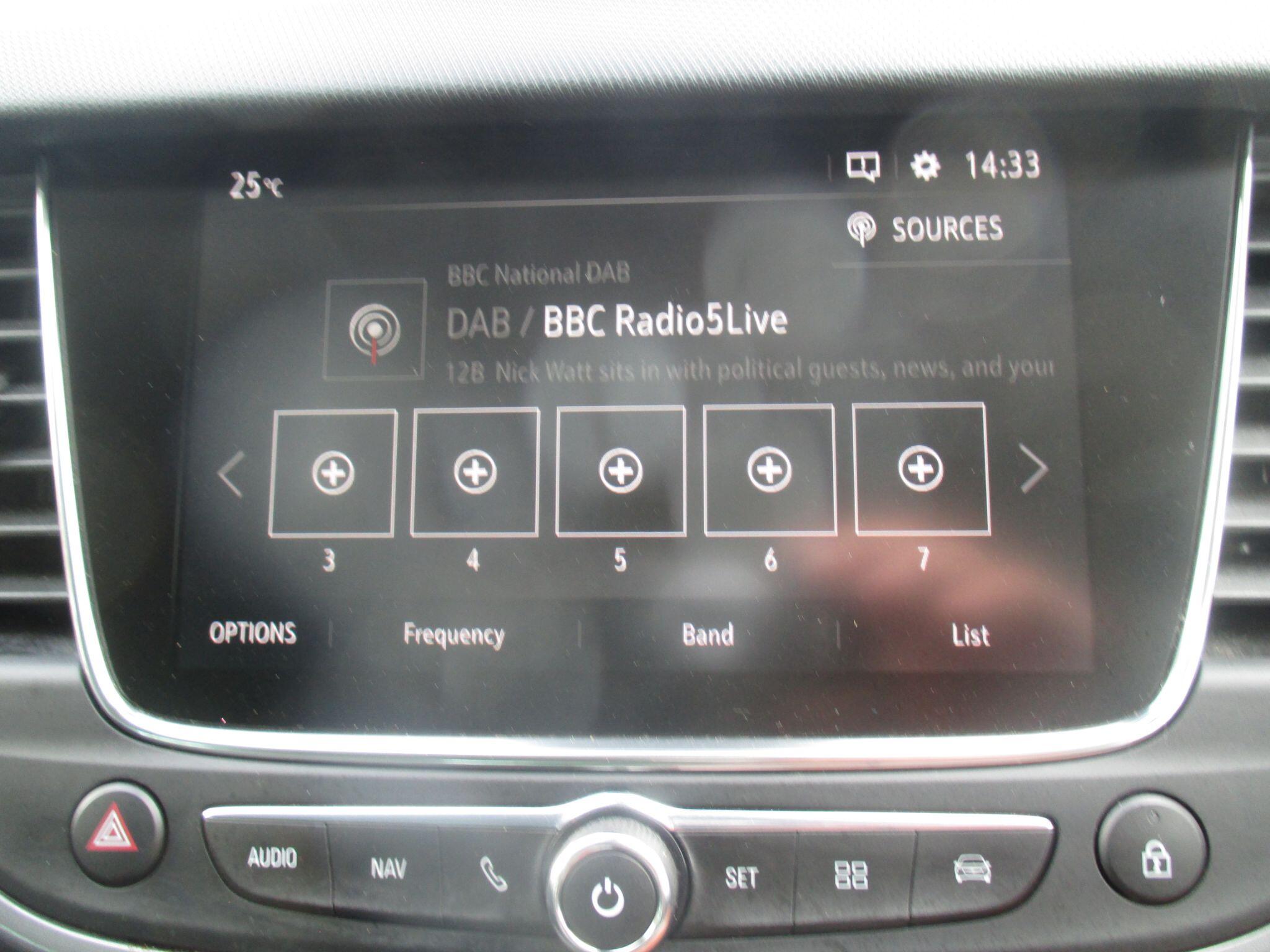Vauxhall Crossland view 41