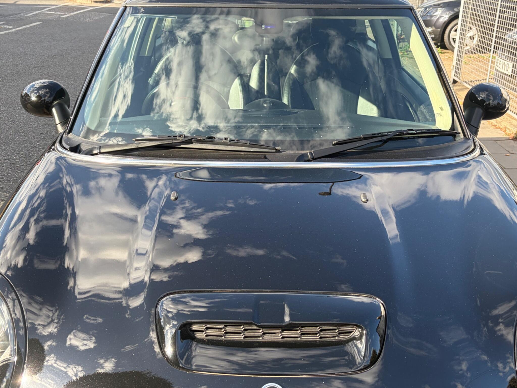 Mini Hatch view 9