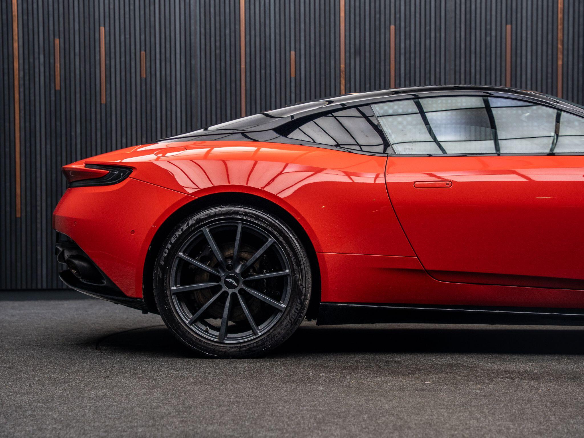 Aston Martin DB11 view 19