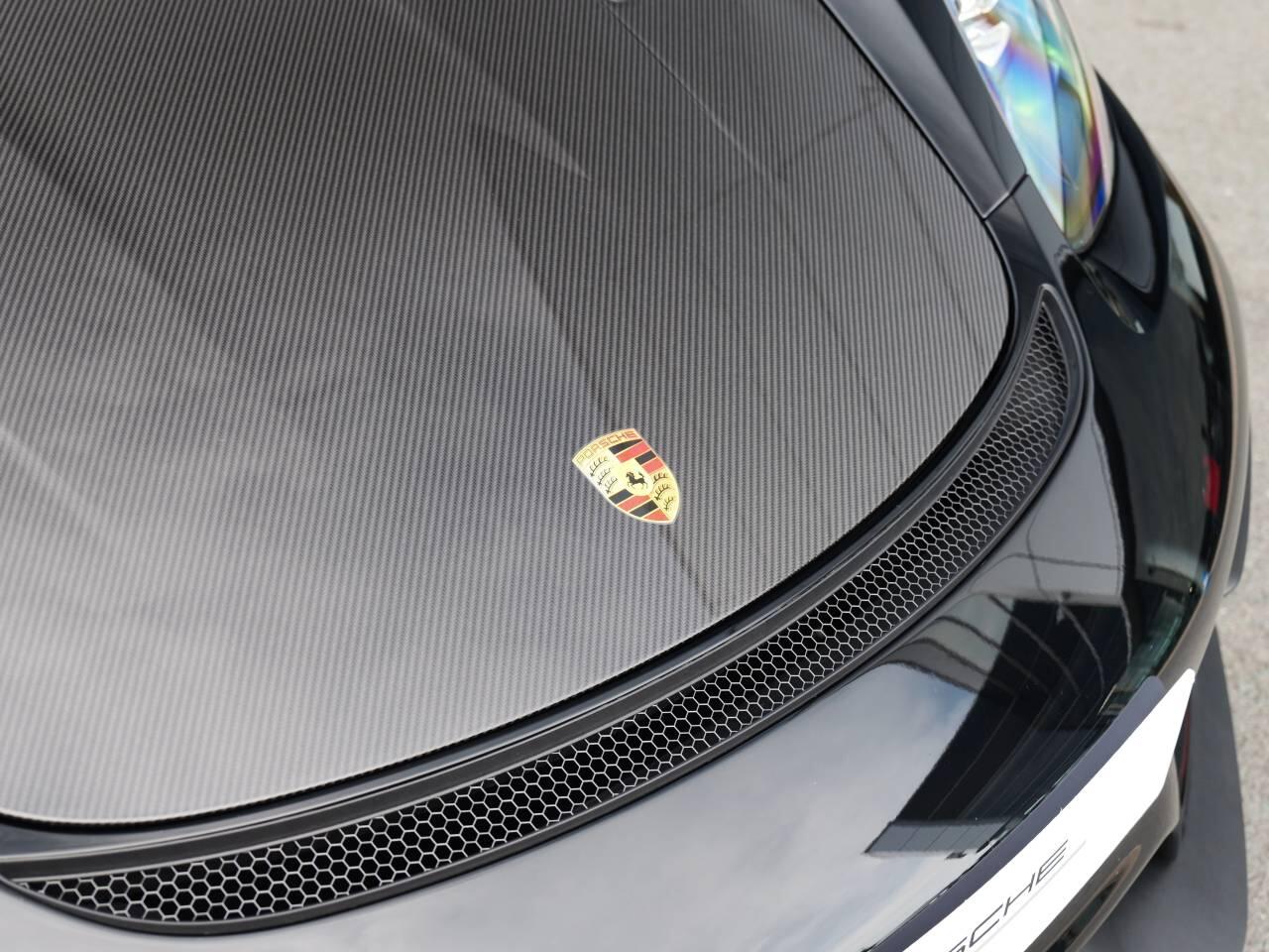 Porsche Cayman view 10