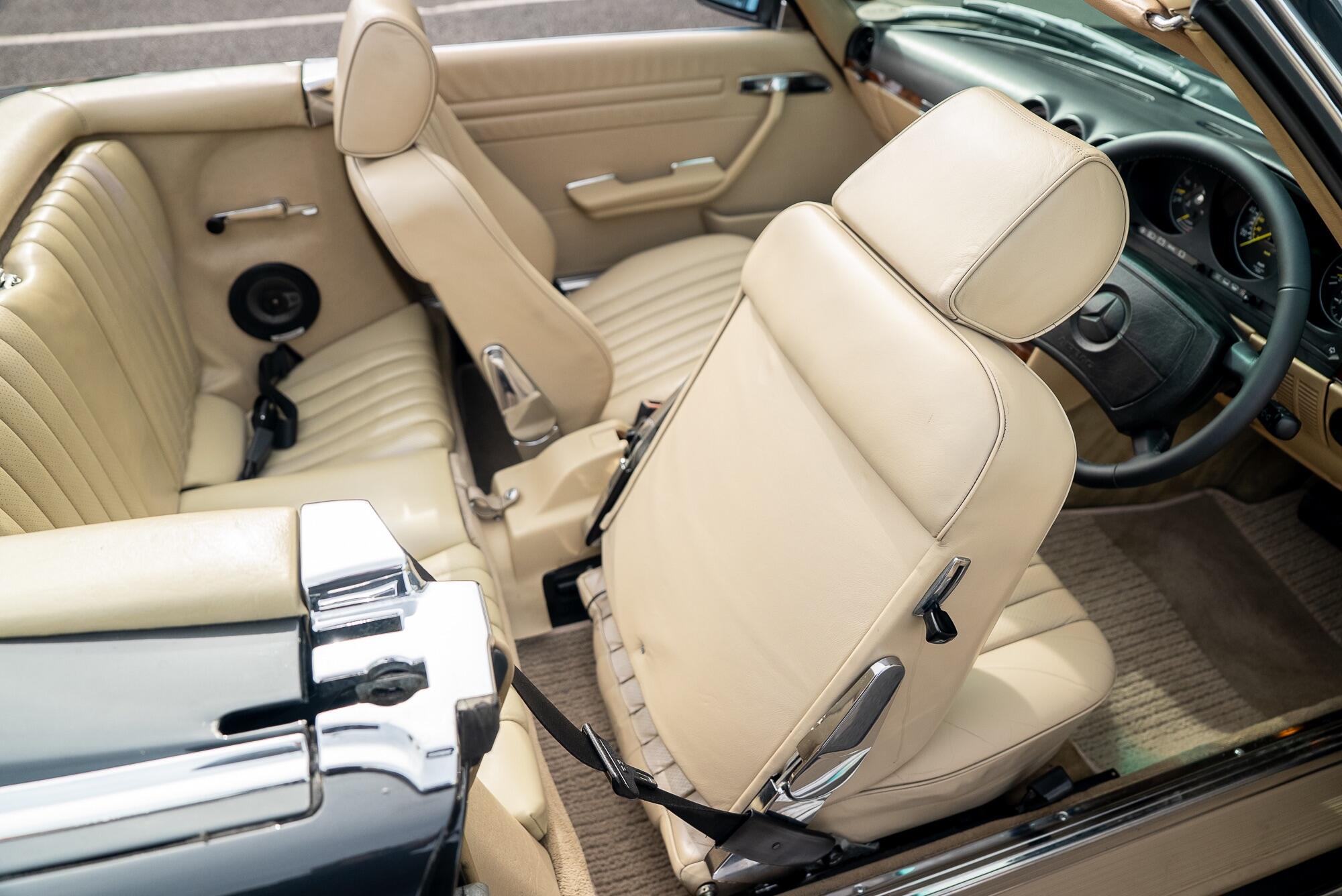 Mercedes-Benz 500 SL view 39