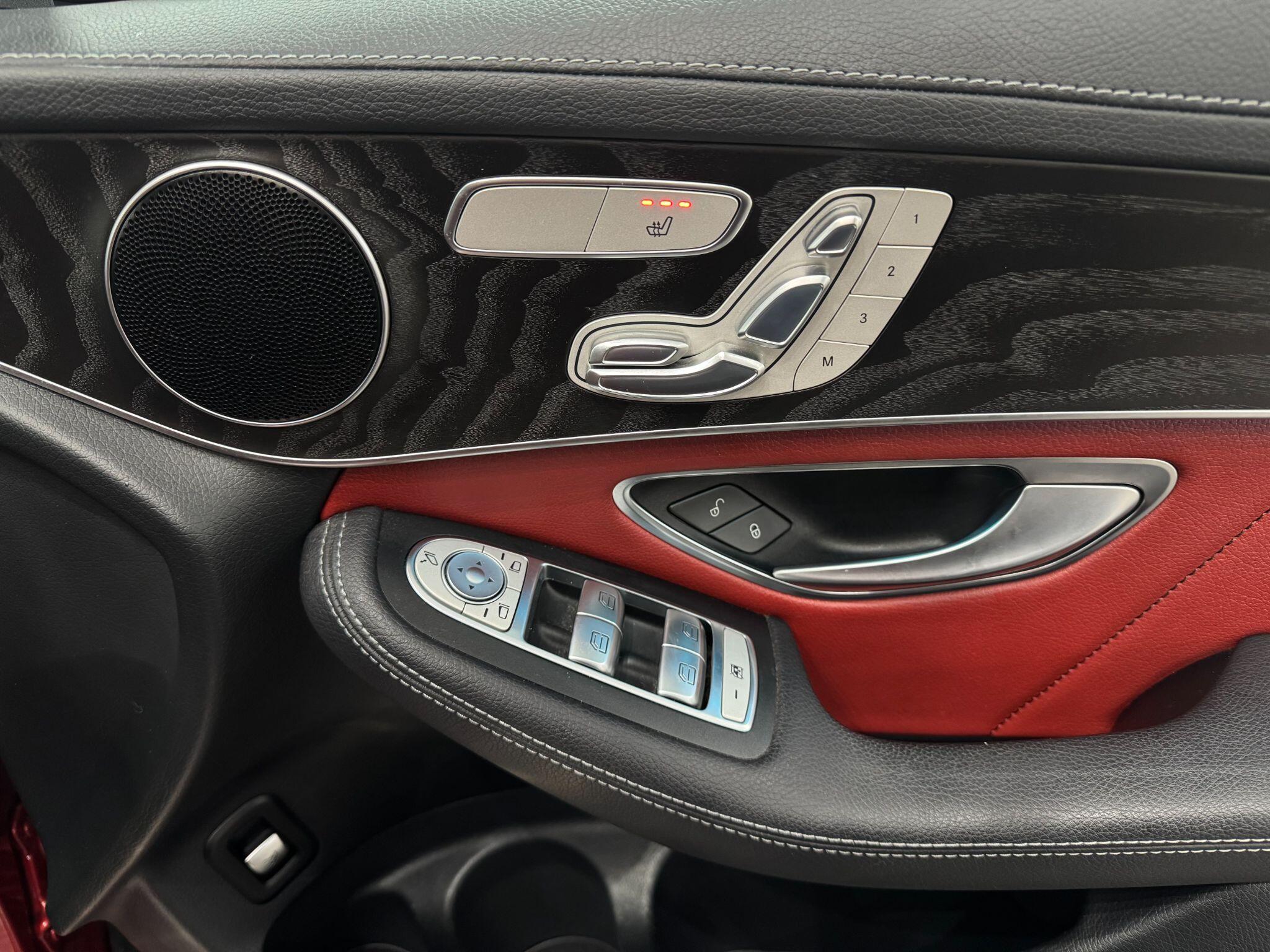 Mercedes-Benz GLC view 29