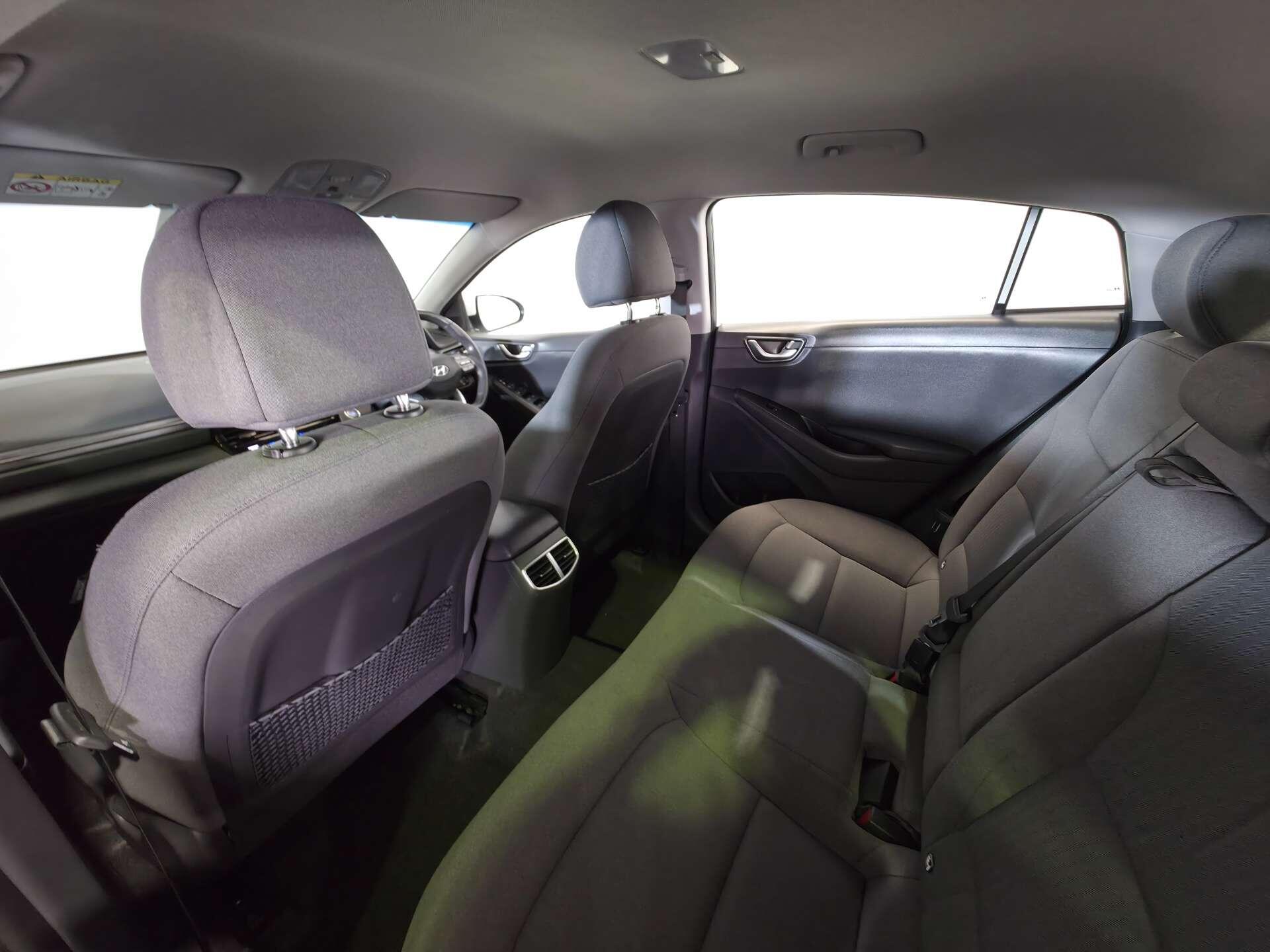 Hyundai Ioniq view 63