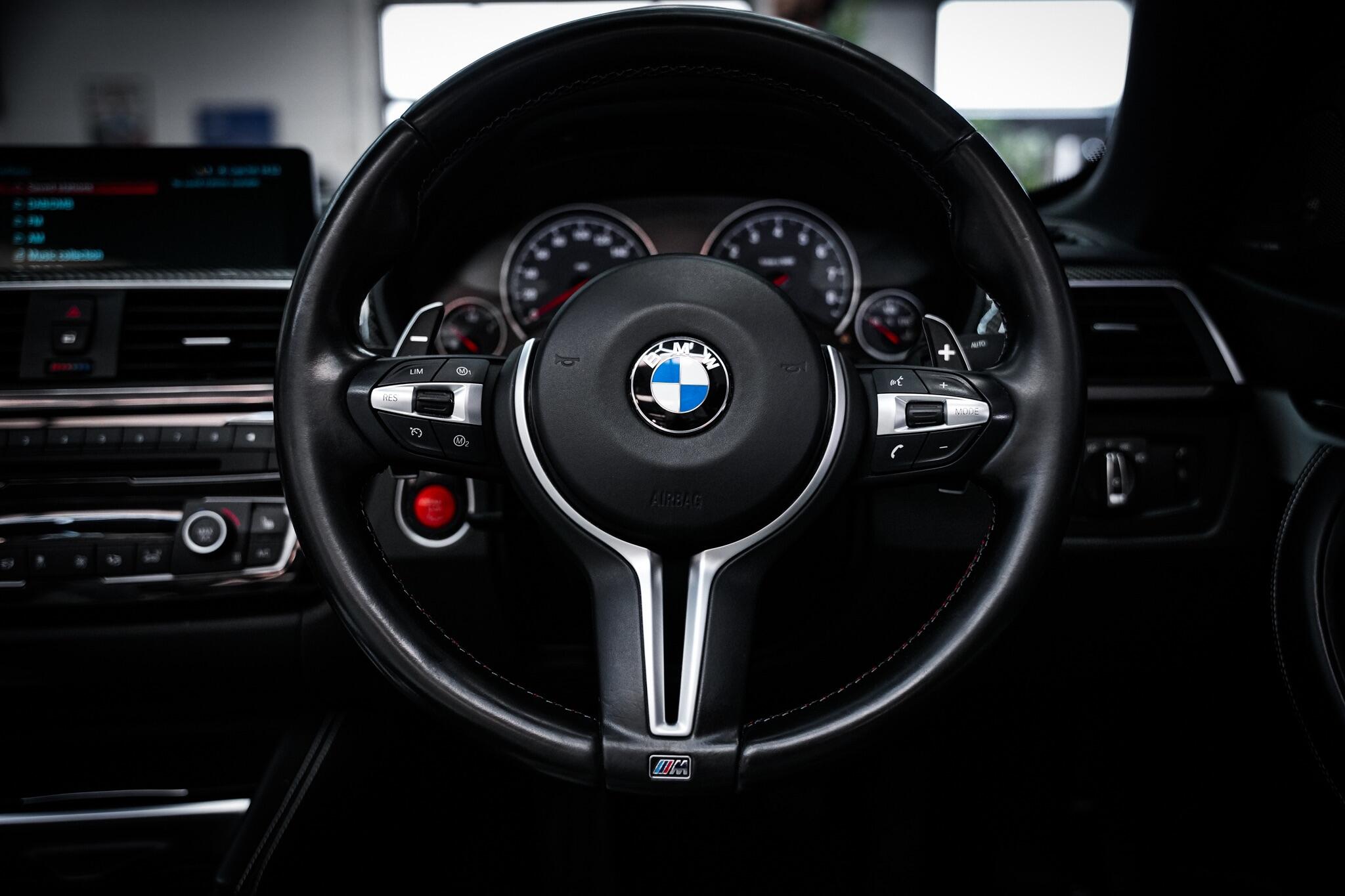 BMW M4 view 19