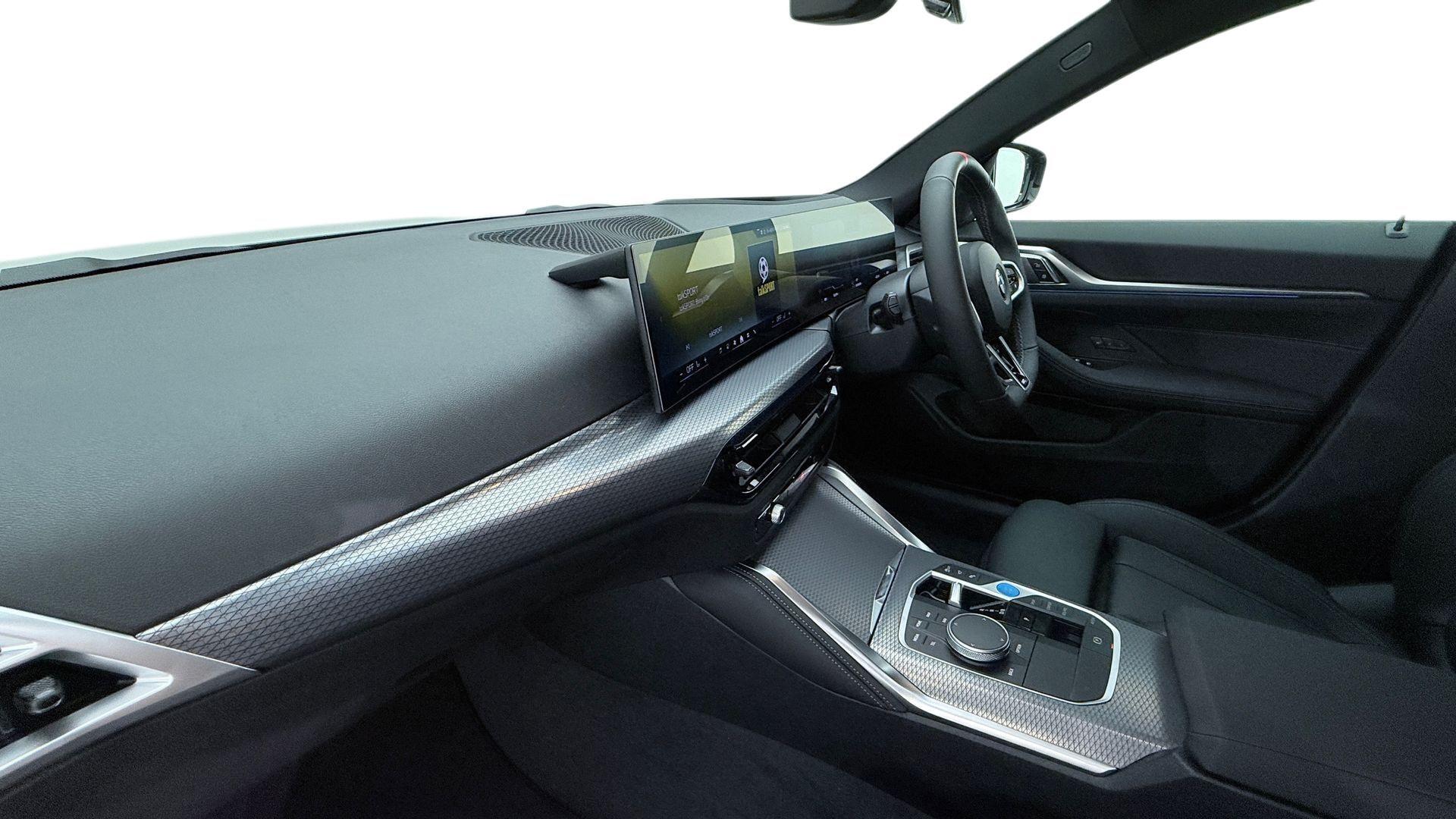 BMW I4 view 7