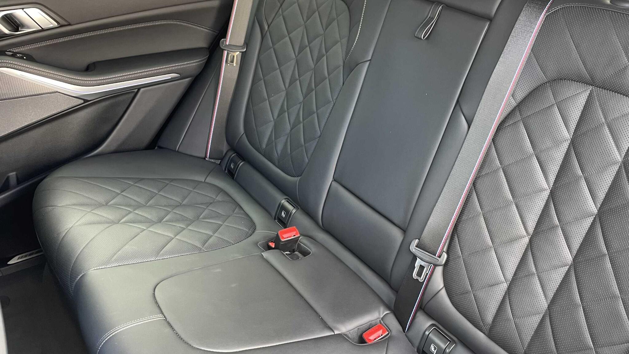 BMW X5 view 12