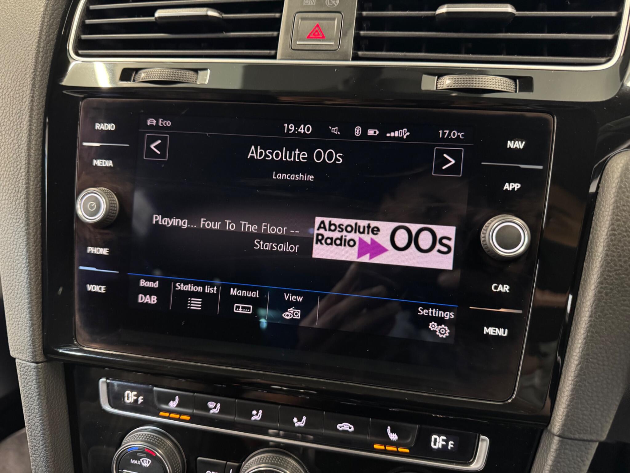 Volkswagen Golf view 37