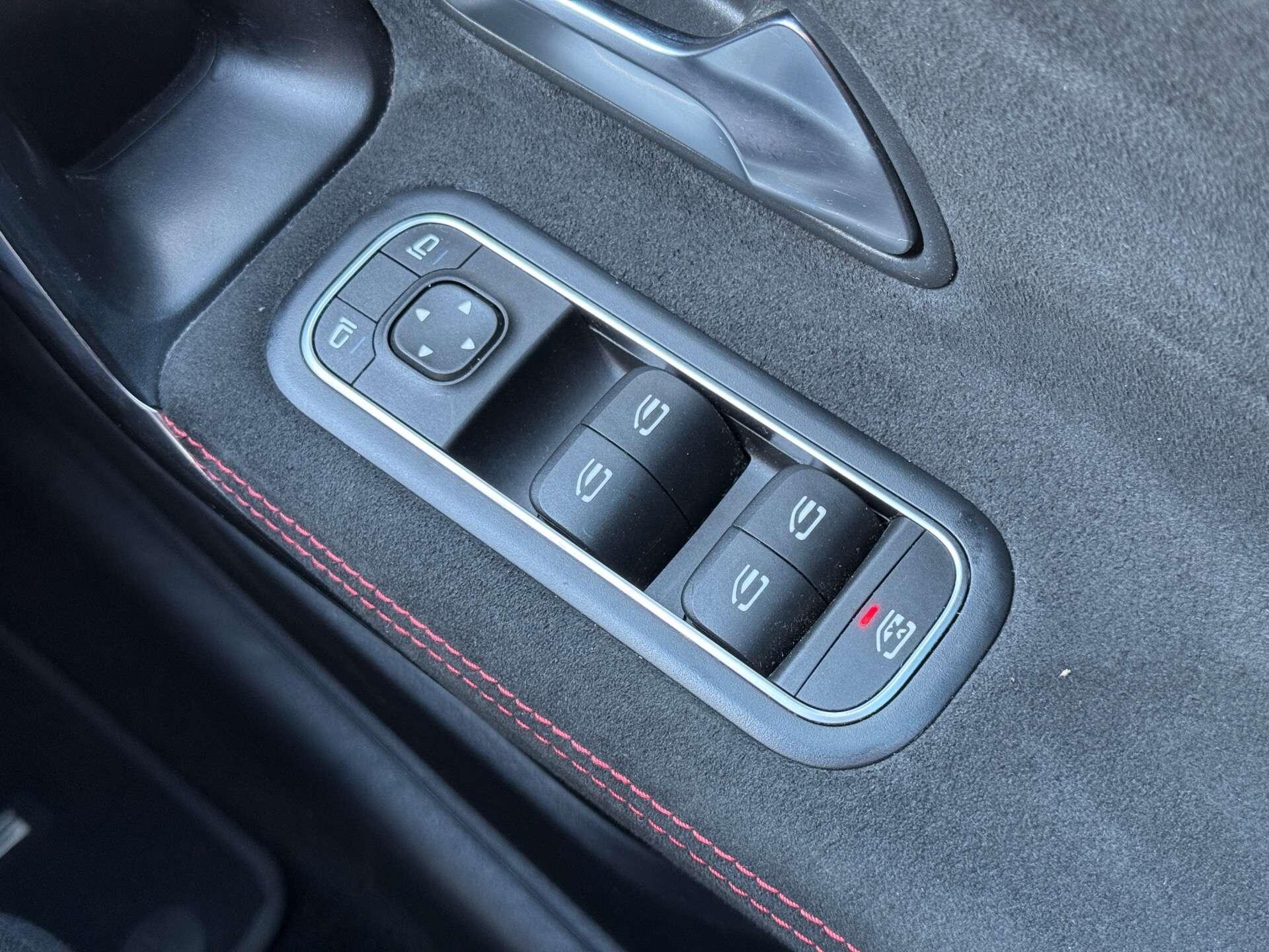 Mercedes-Benz A-Class view 38