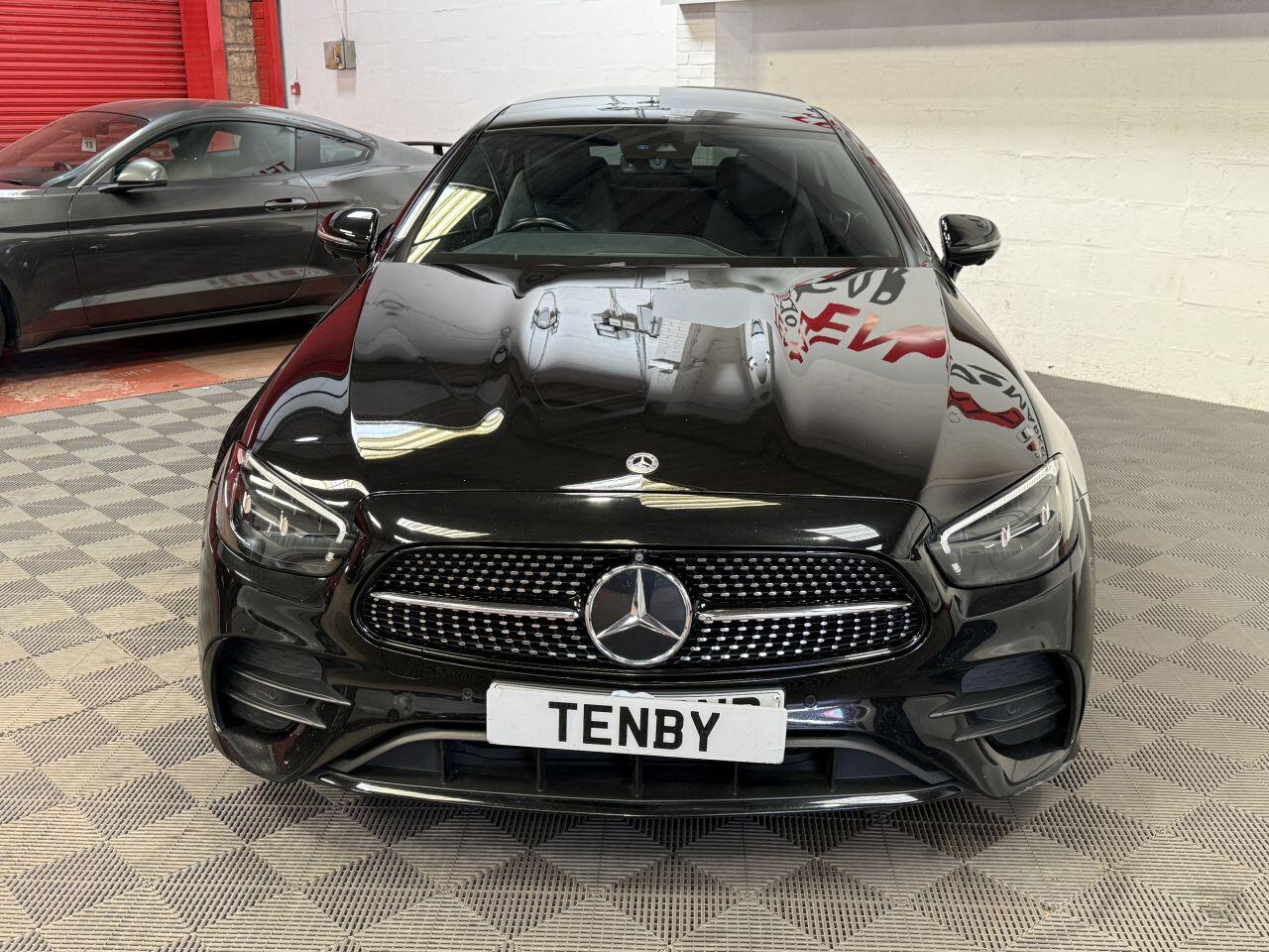 Mercedes-Benz E Class view 3