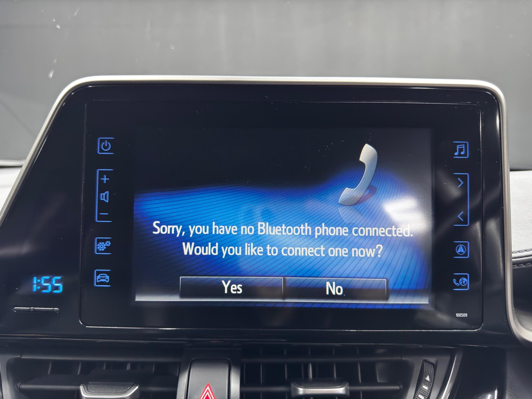 Toyota C-HR view 32