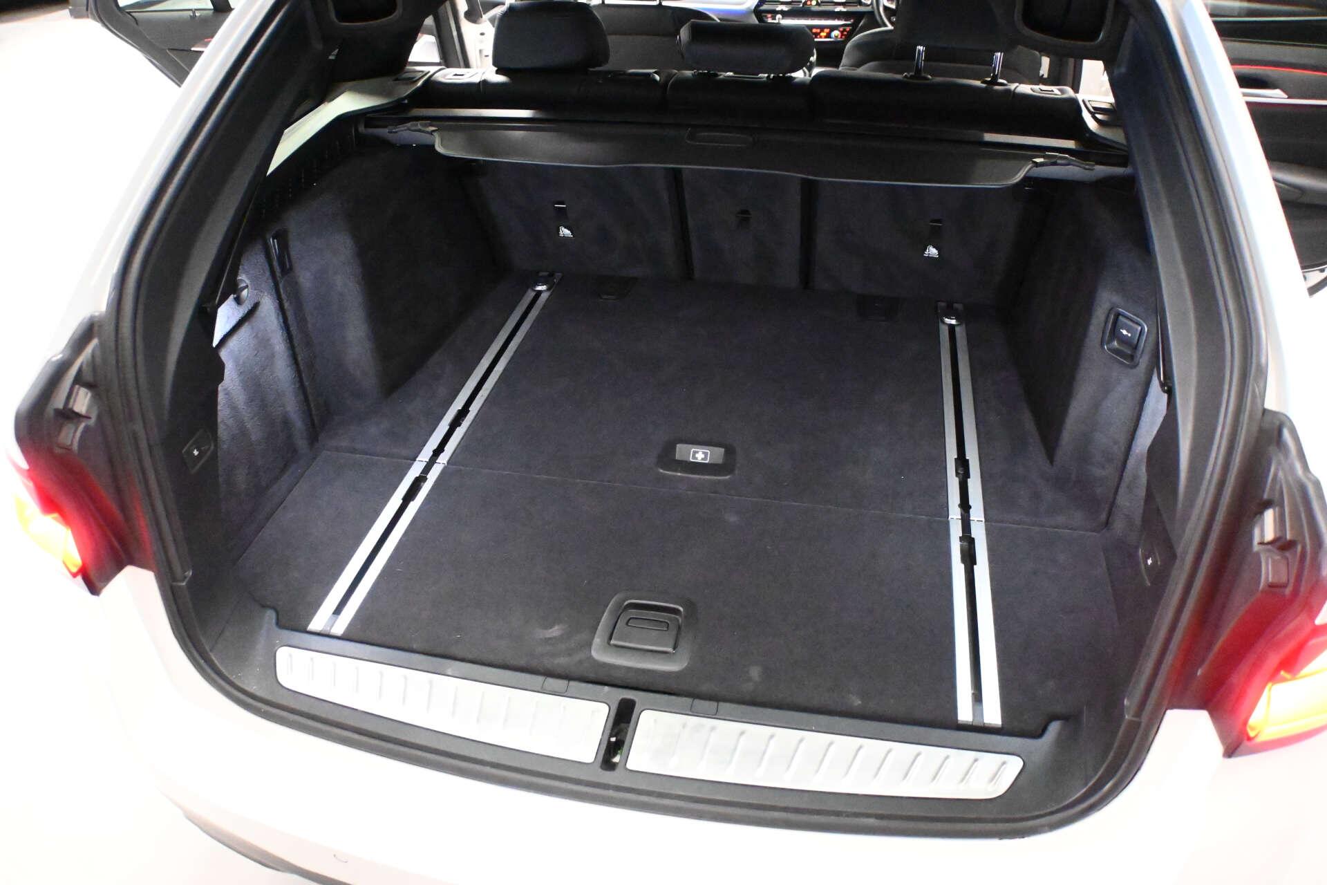 BMW 5 Series view 55