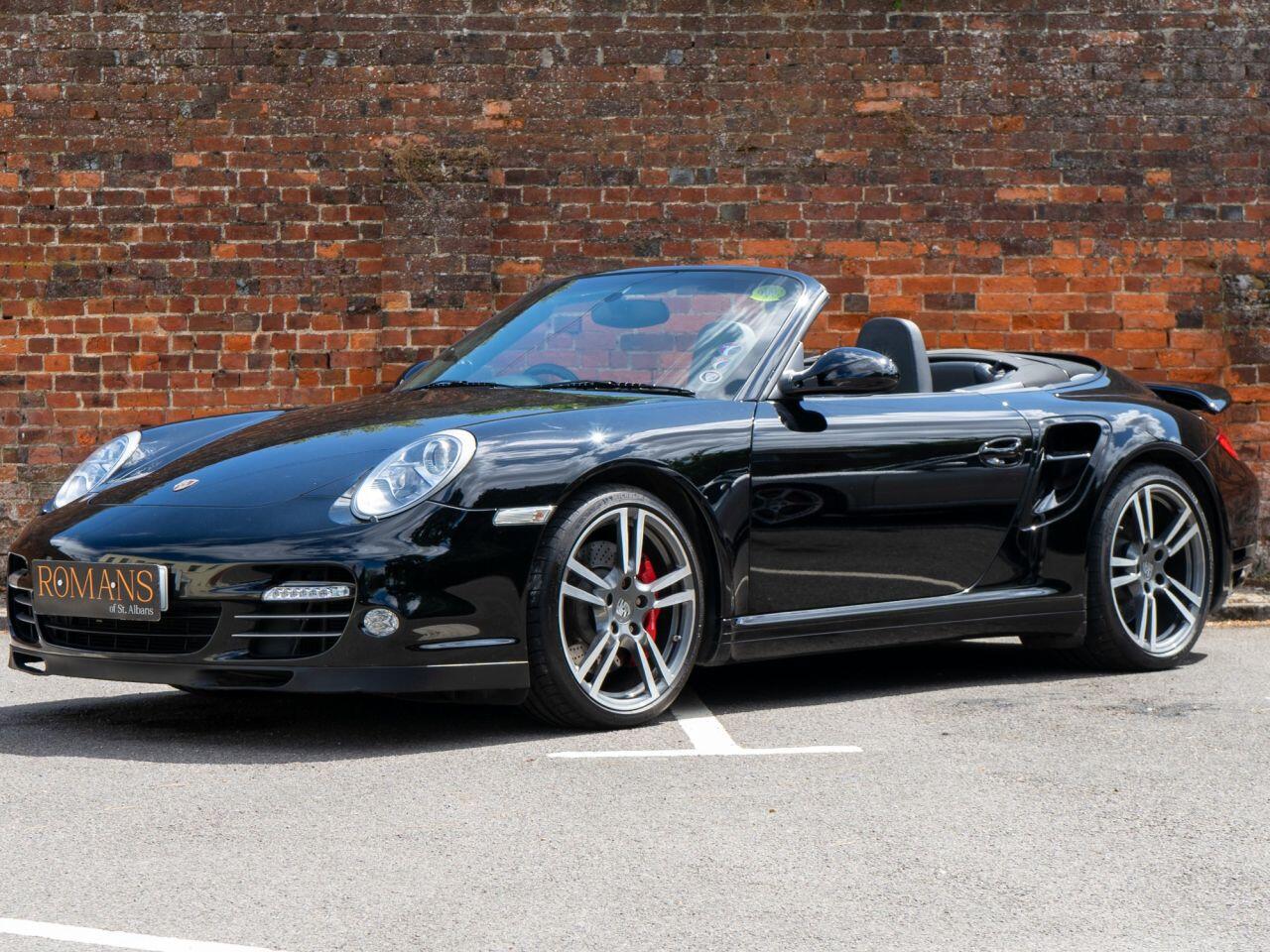 Porsche 911 main image