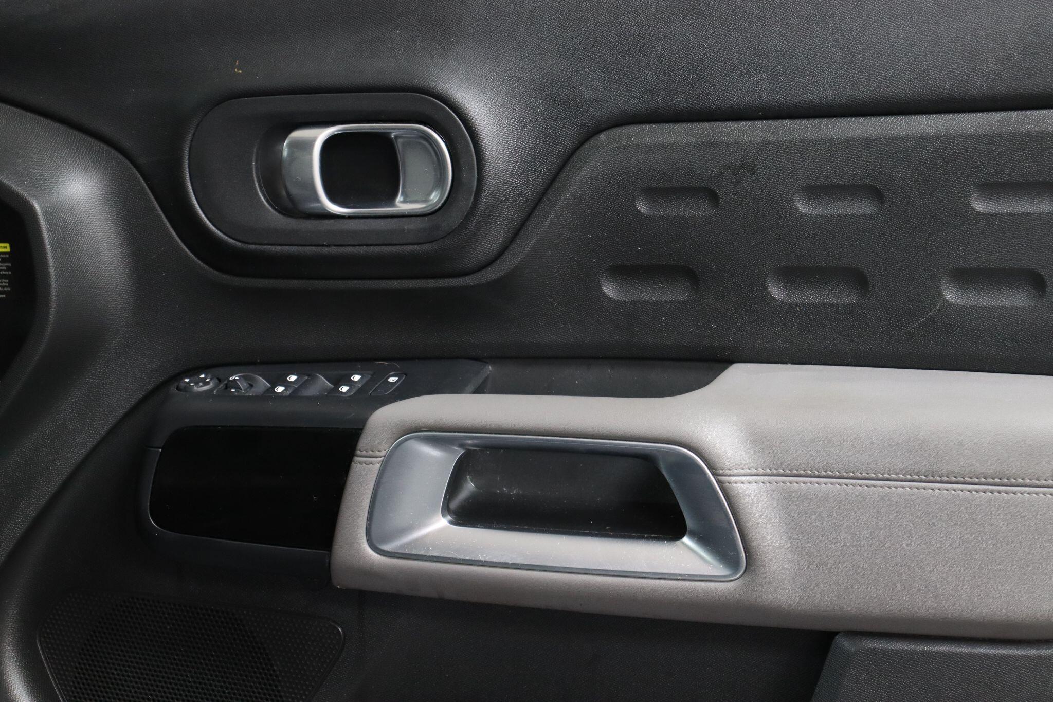 Citroen C5 Aircross view 37