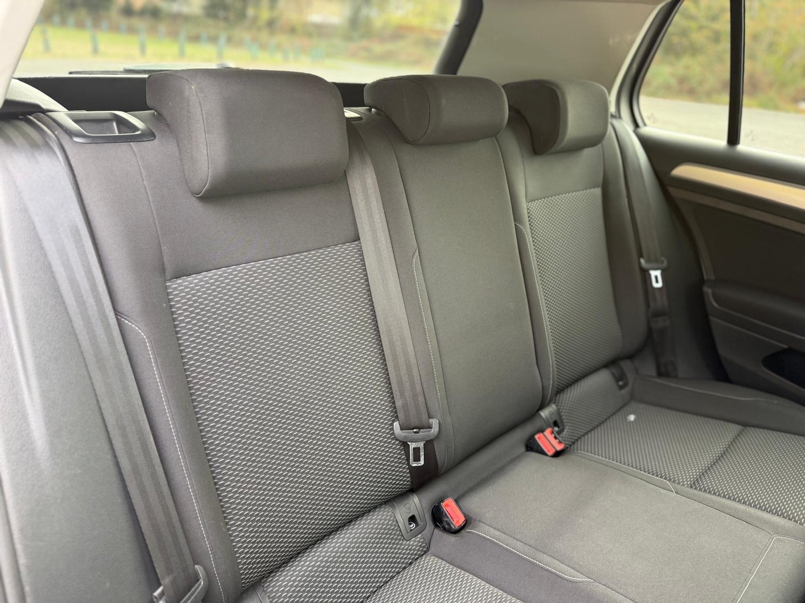 Volkswagen Golf view 36